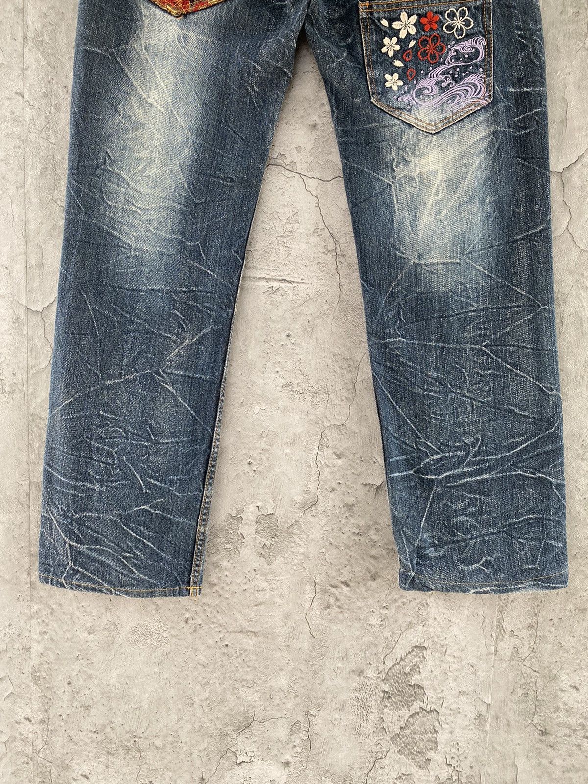 Japanese Brand × Vintage Karakuri Japan Embroidery Sukajan Multi Pocket Denim Pants Size US 30 / EU 46 - 8 Thumbnail