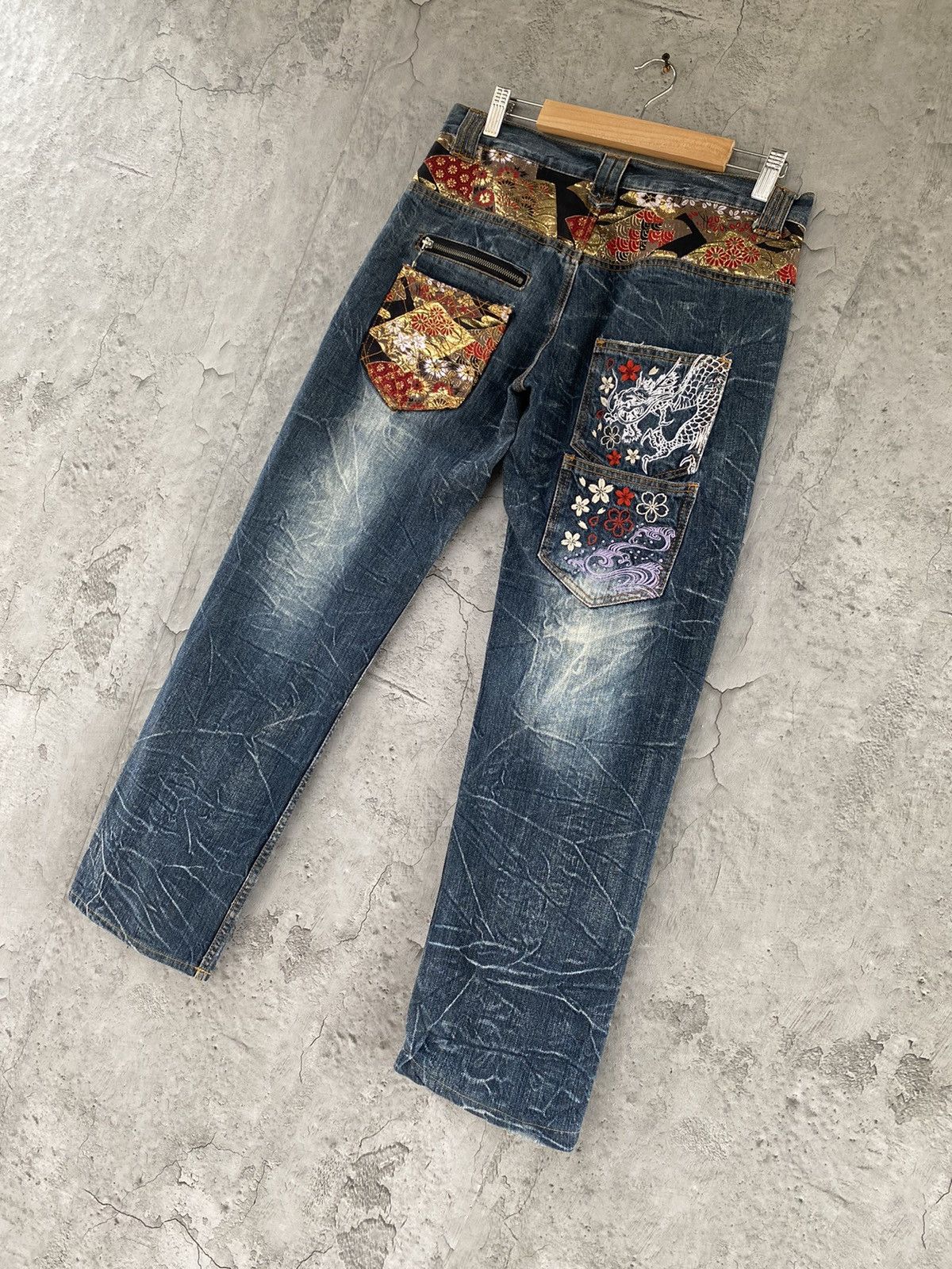 Japanese Brand × Vintage Karakuri Japan Embroidery Sukajan Multi Pocket Denim Pants Size US 30 / EU 46 - 2 Thumbnail