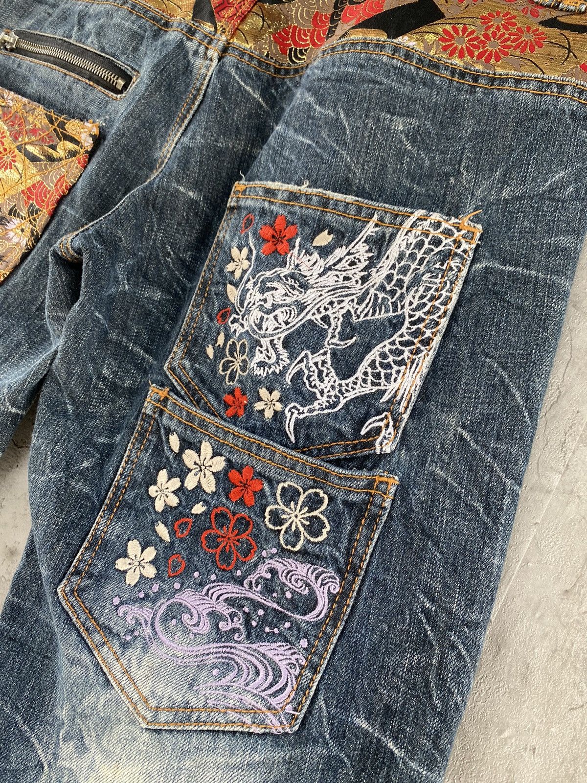Japanese Brand × Vintage Karakuri Japan Embroidery Sukajan Multi Pocket Denim Pants Size US 30 / EU 46 - 5 Thumbnail