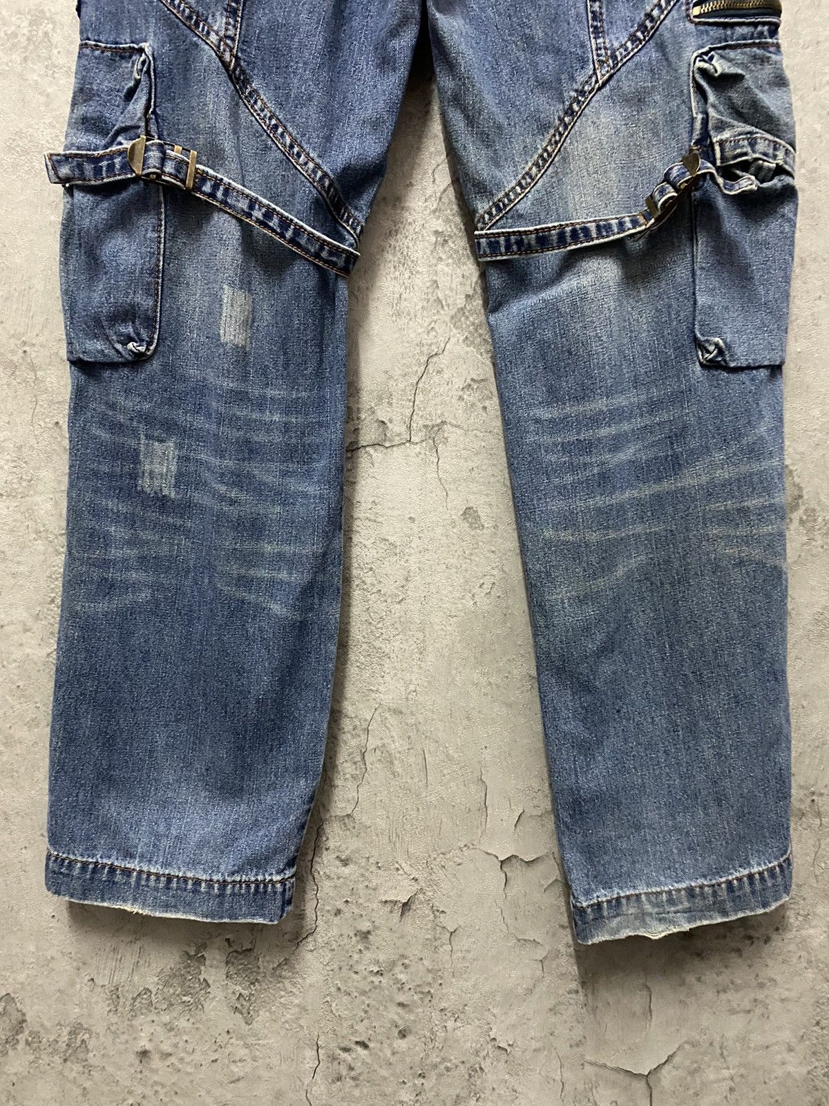 Japanese Brand × Vintage Zex Japan Cargo Bondage Patched distressed Denim Pants Size US 30 / EU 46 - 16 Thumbnail