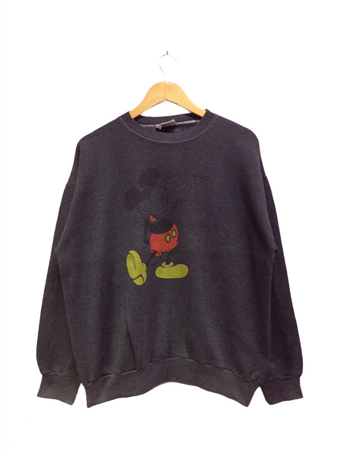 Mickey Mouse Vintage Mickey Mouse Sweatshirts Size L Size US L / EU 52-54 / 3 - 1 Thumbnail