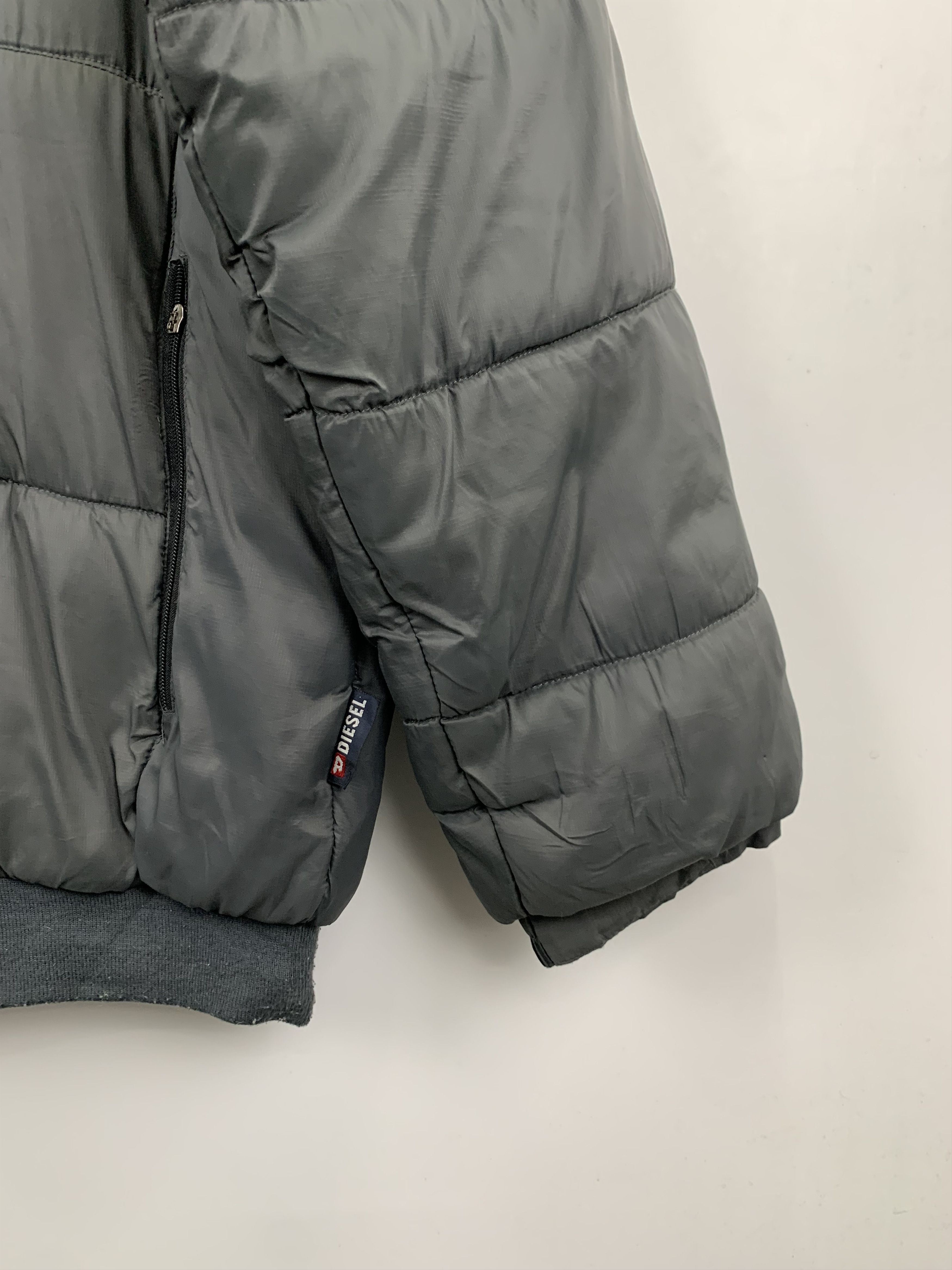 Designer Vintage Diesel Bomber Puffer Jacket J0913 Size US XL / EU 56 / 4 - 6 Thumbnail
