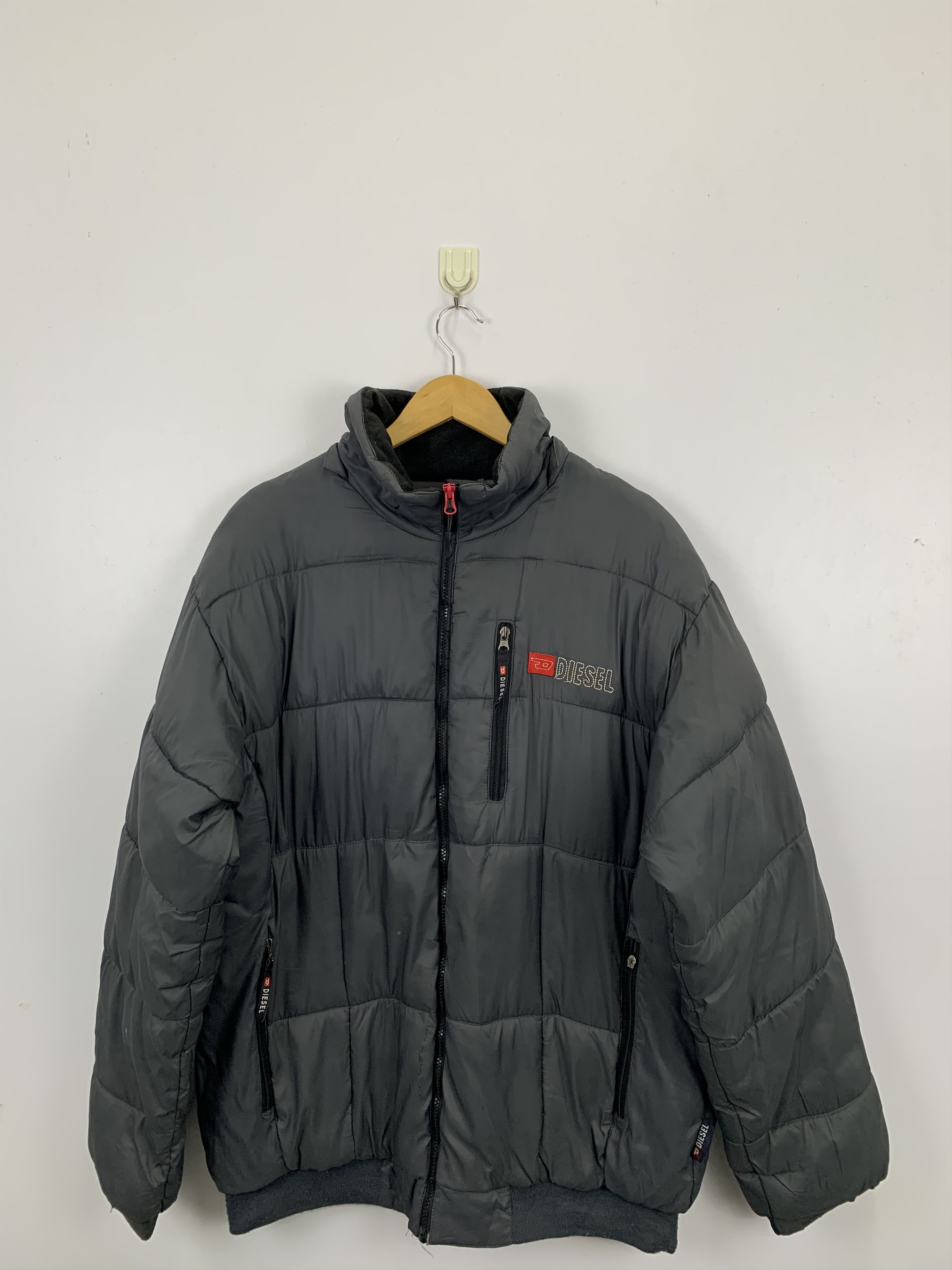 Designer Vintage Diesel Bomber Puffer Jacket J0913 Size US XL / EU 56 / 4 - 1 Thumbnail