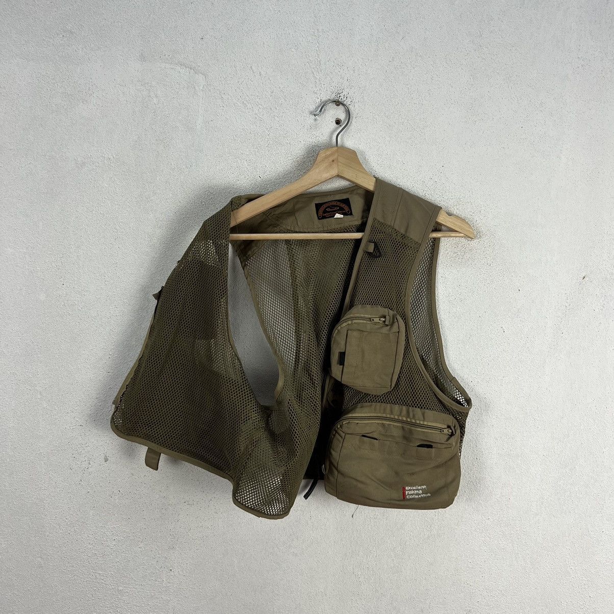 Japanese Brand VINTAGE VEST MULTI POCKET UTILITY FISHING A LANGUAGE JAPAN Size US L / EU 52-54 / 3 - 9 Thumbnail