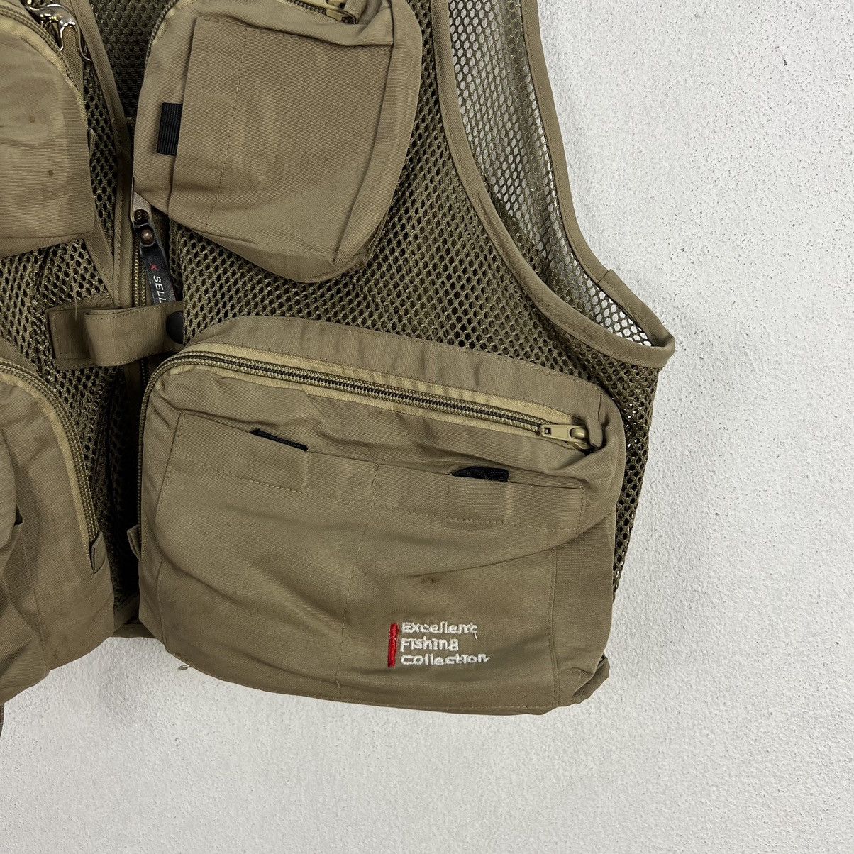 Japanese Brand VINTAGE VEST MULTI POCKET UTILITY FISHING A LANGUAGE JAPAN Size US L / EU 52-54 / 3 - 4 Thumbnail