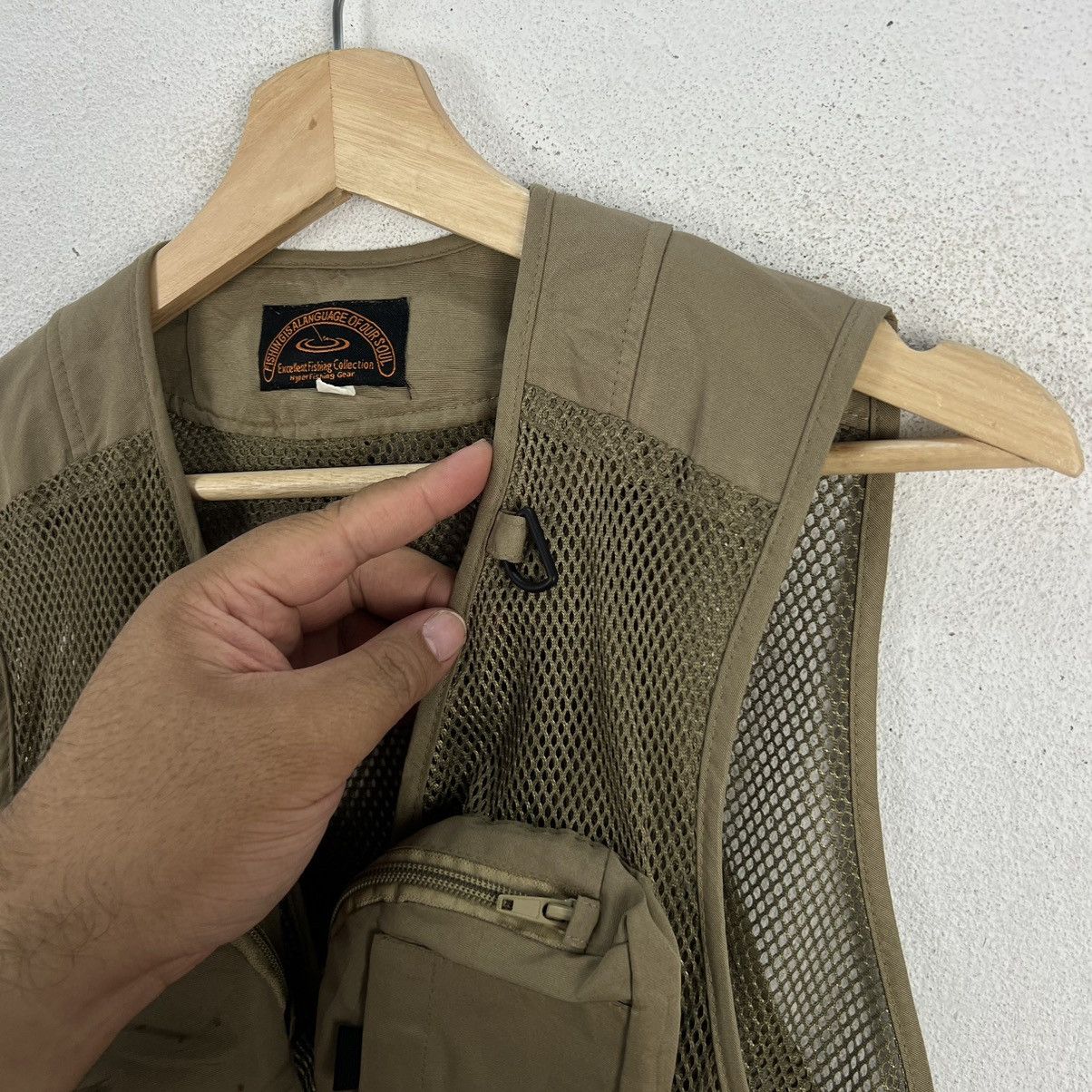 Japanese Brand VINTAGE VEST MULTI POCKET UTILITY FISHING A LANGUAGE JAPAN Size US L / EU 52-54 / 3 - 7 Thumbnail