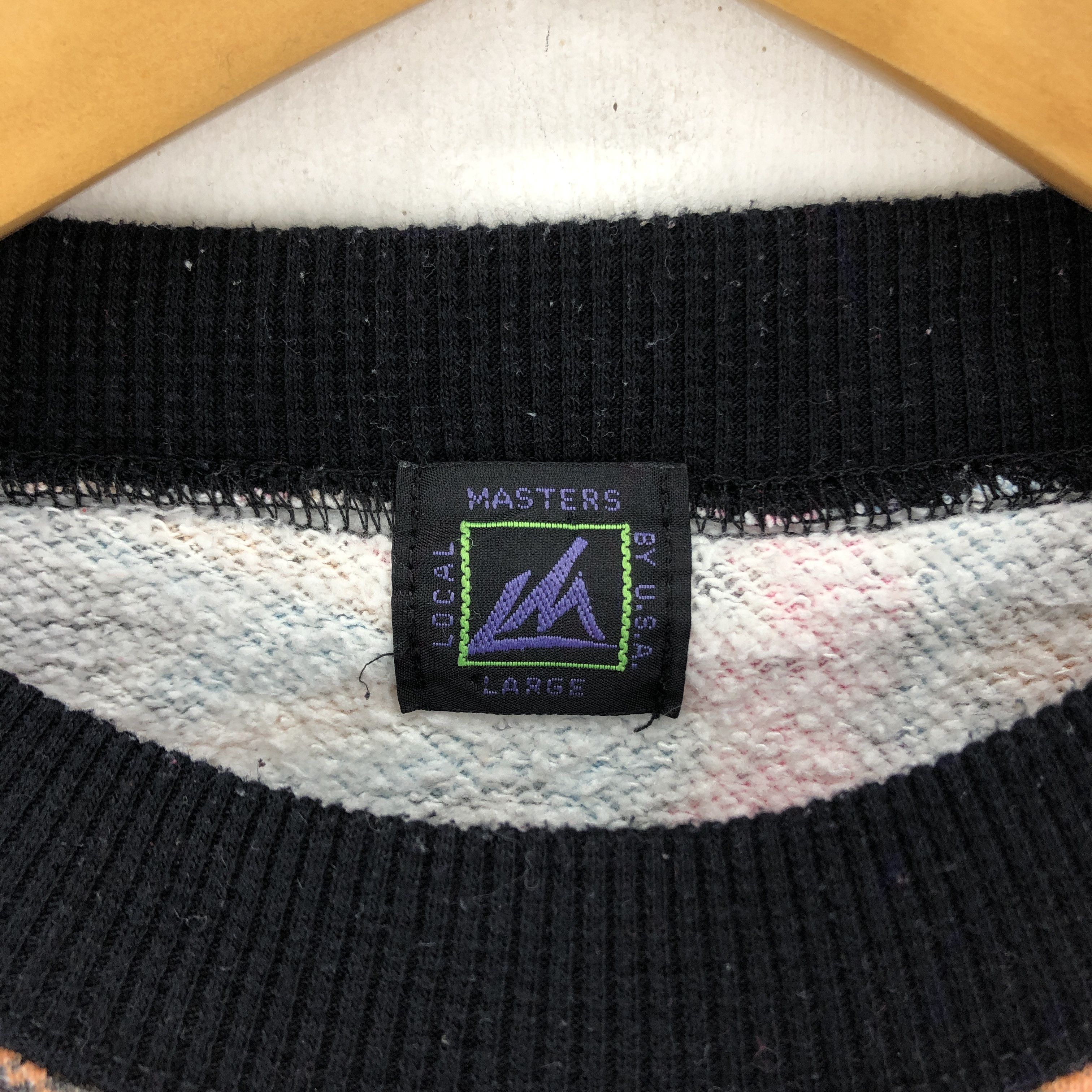 Vintage 90s Vintage LOCAL MASTER Sweatshirt Art Design #1995-53 Size US M / EU 48-50 / 2 - 3 Thumbnail