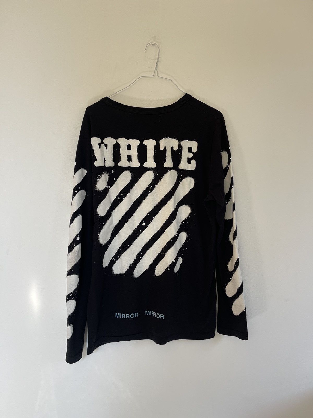 Off white spray paint Long sleeve shirt