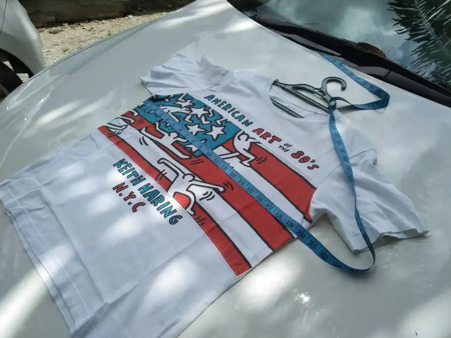 Keith Haring × Uniqlo KEITH HARING AMERICAN ART OF THE 80's T-SHIRT Size US M / EU 48-50 / 2 - 8 Thumbnail