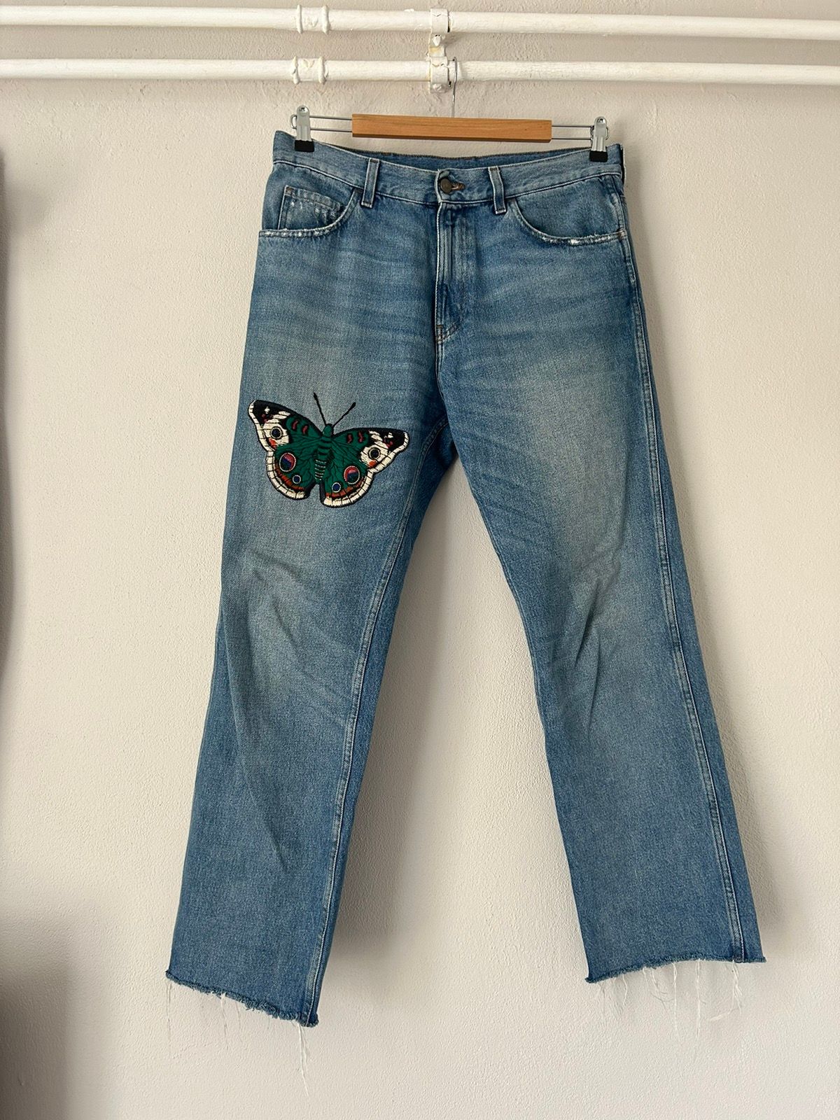 Pre-owned Gucci Butterfly Embroidery Jeans In Blue Denim