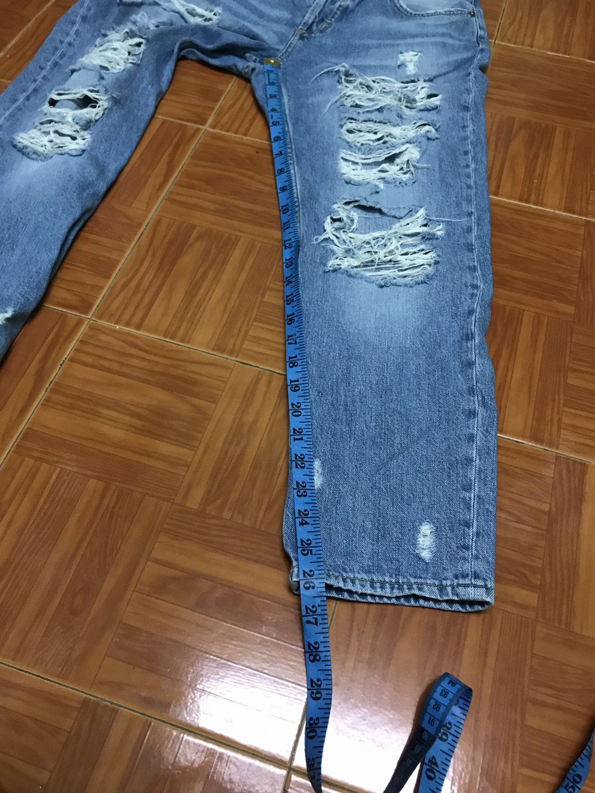 Japanese Brand “Light Blue Distressed Ripped Jeans – Casual Denim Pants” Size US 32 / EU 48 - 11 Thumbnail