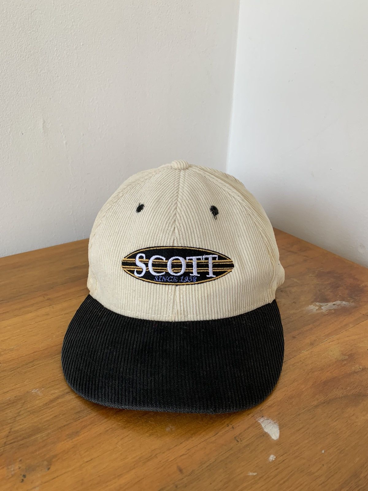 Other × Travis Scott Vintage Scott Cordoruy Cap Size ONE SIZE - 1 Thumbnail