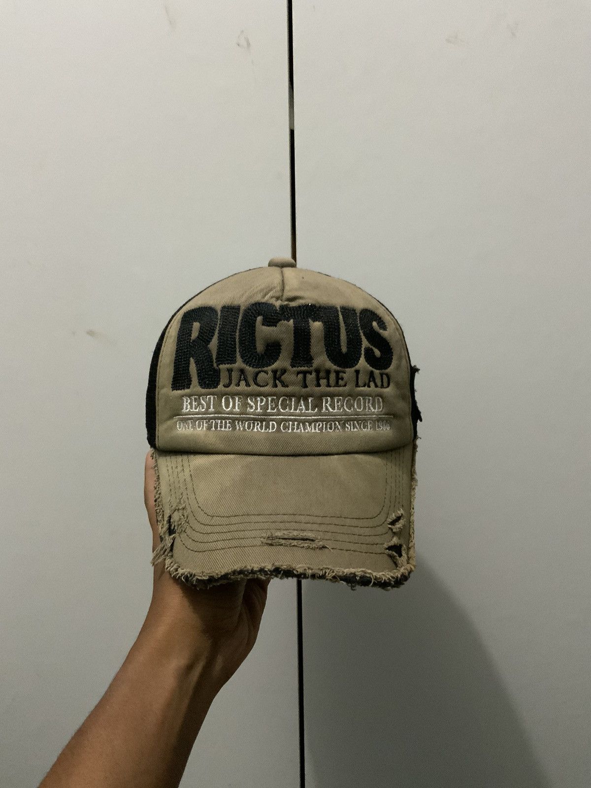 If Six Was Nine Rictus Jack the Lad Distressed Frayed Trucker hat Size ONE SIZE - 3 Thumbnail