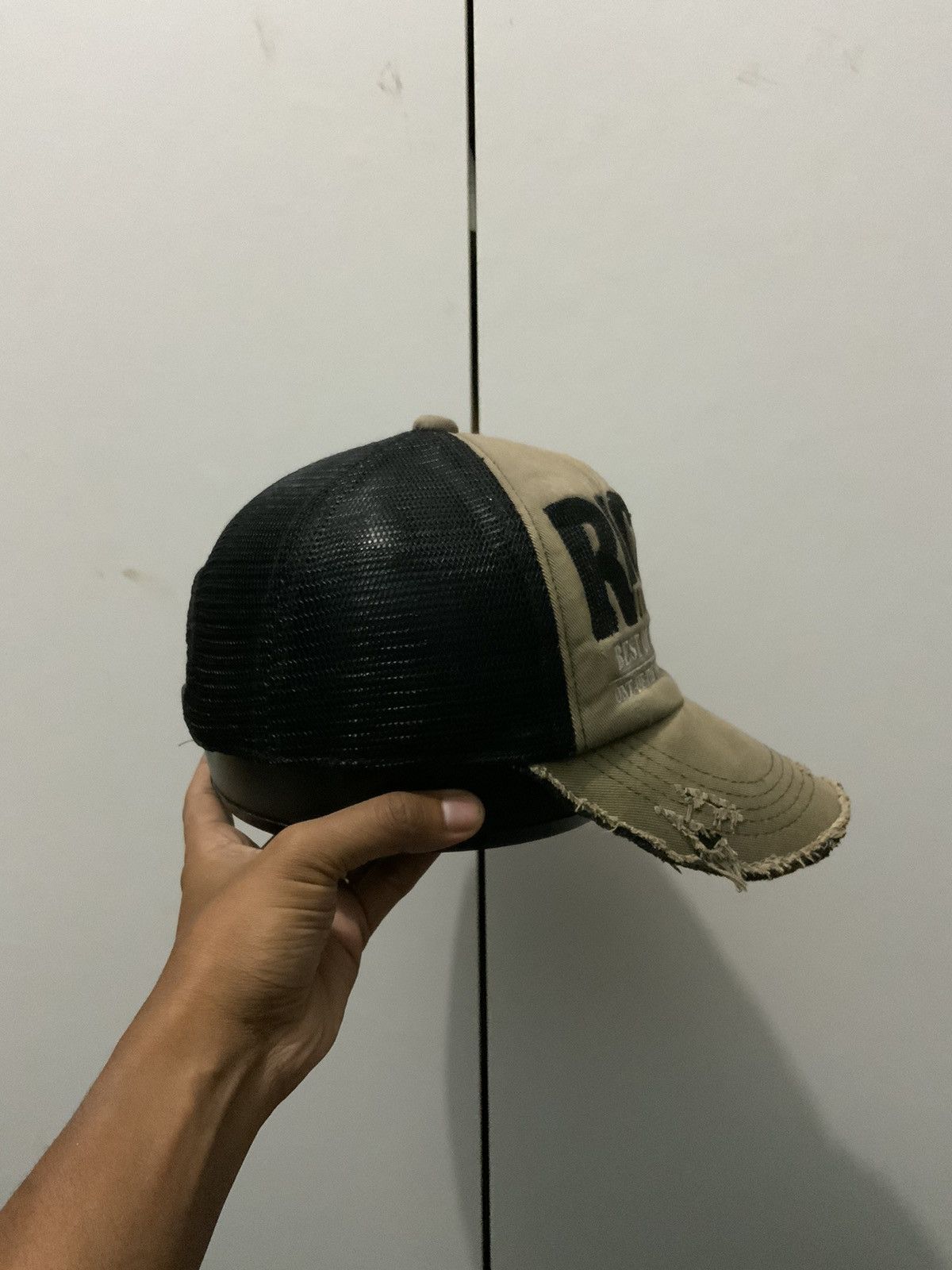 If Six Was Nine Rictus Jack the Lad Distressed Frayed Trucker hat Size ONE SIZE - 4 Thumbnail