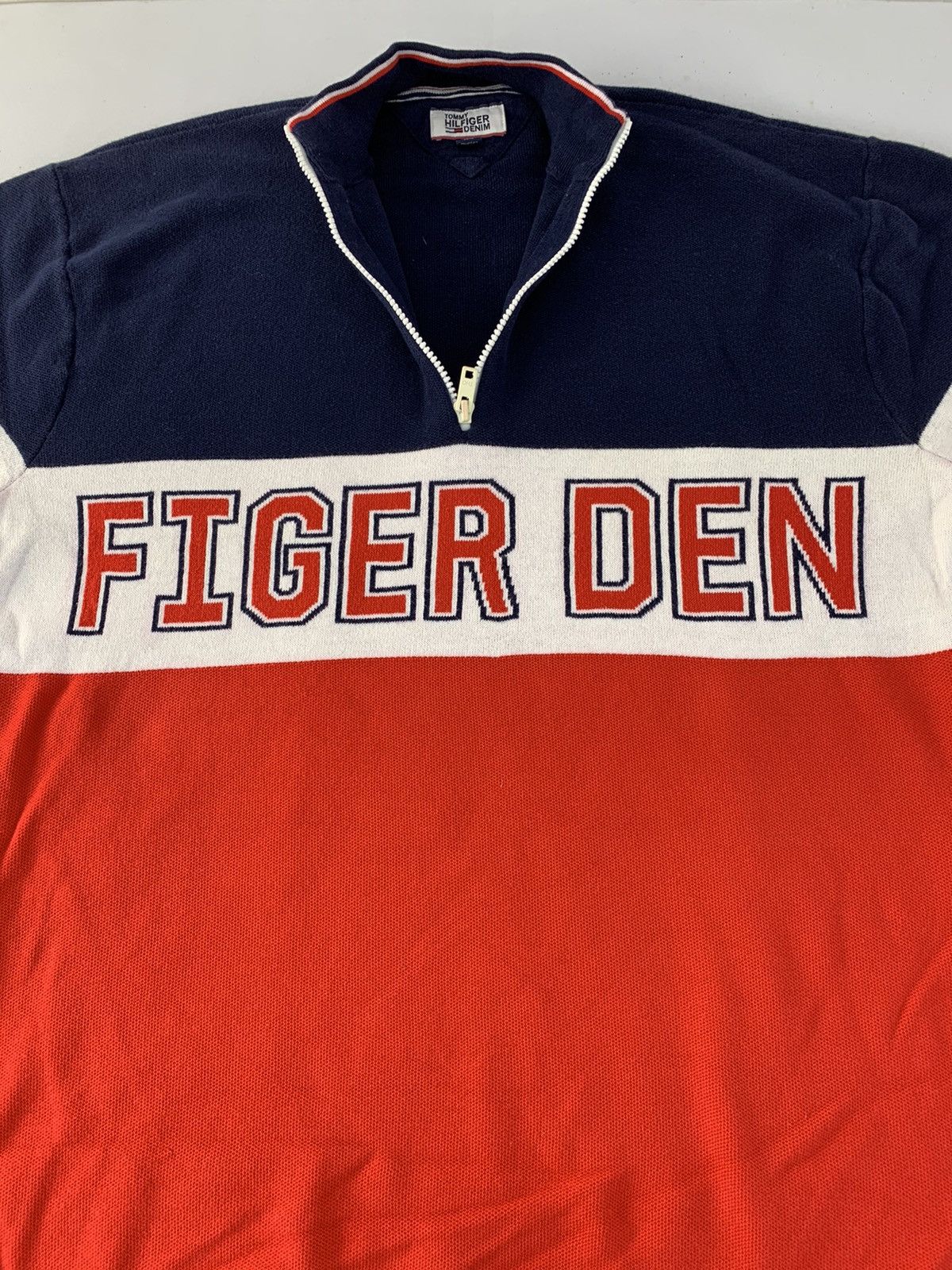 Tommy Hilfiger Tommy Hilfiger Denim Spell Out Big Logo Color Block Size US XL / EU 56 / 4 - 4 Thumbnail