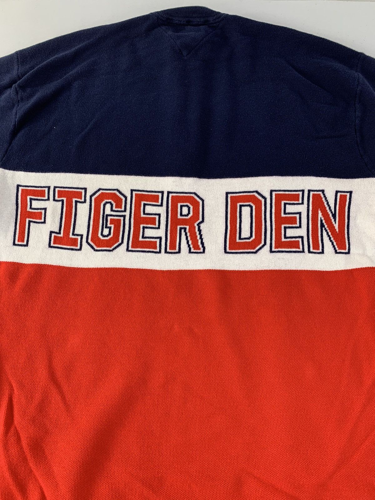 Tommy Hilfiger Tommy Hilfiger Denim Spell Out Big Logo Color Block Size US XL / EU 56 / 4 - 6 Thumbnail
