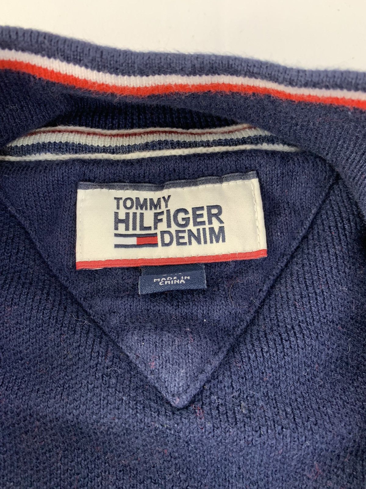 Tommy Hilfiger Tommy Hilfiger Denim Spell Out Big Logo Color Block Size US XL / EU 56 / 4 - 5 Thumbnail