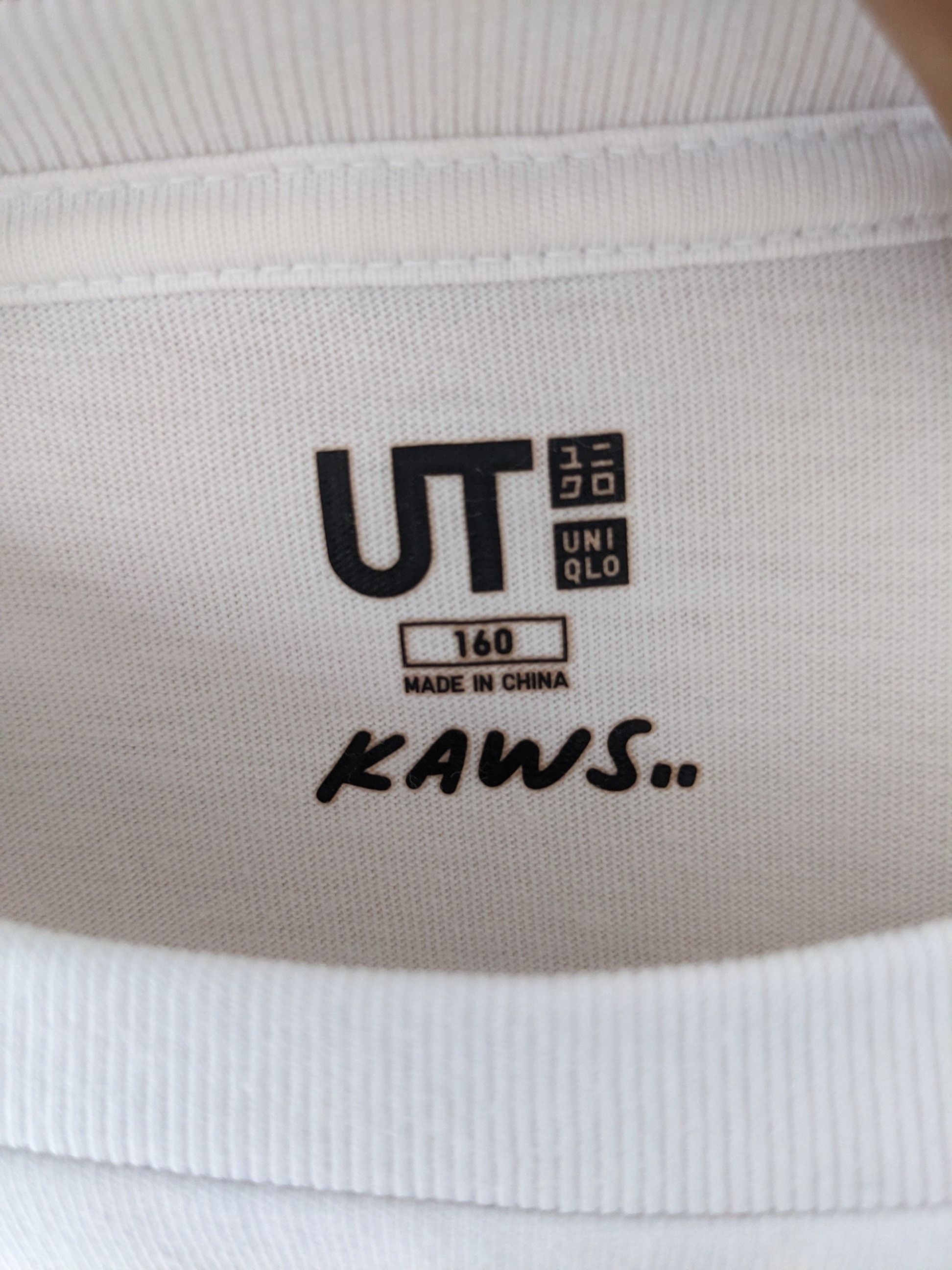 Kaws × Uniqlo Uniqlo X Kaws Tee Size S / US 4 / IT 40 - 5 Thumbnail