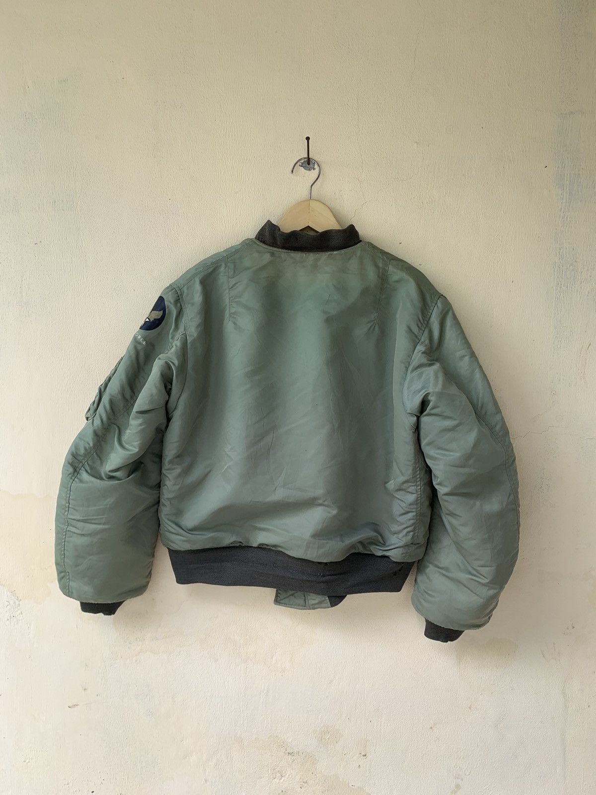 Buzz Rickson's Vintage 50s Reproduction MA-1 Buzz rickson Flight Jacket Size US L / EU 52-54 / 3 - 14 Thumbnail