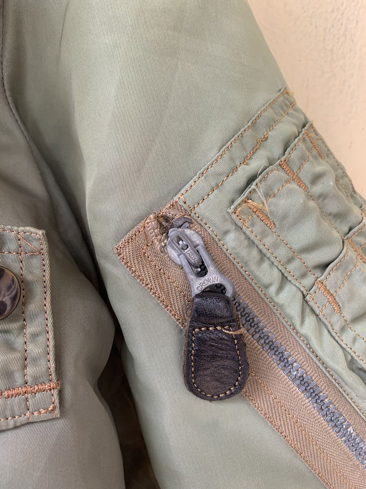 Buzz Rickson's Vintage 50s Reproduction MA-1 Buzz rickson Flight Jacket Size US L / EU 52-54 / 3 - 6 Thumbnail