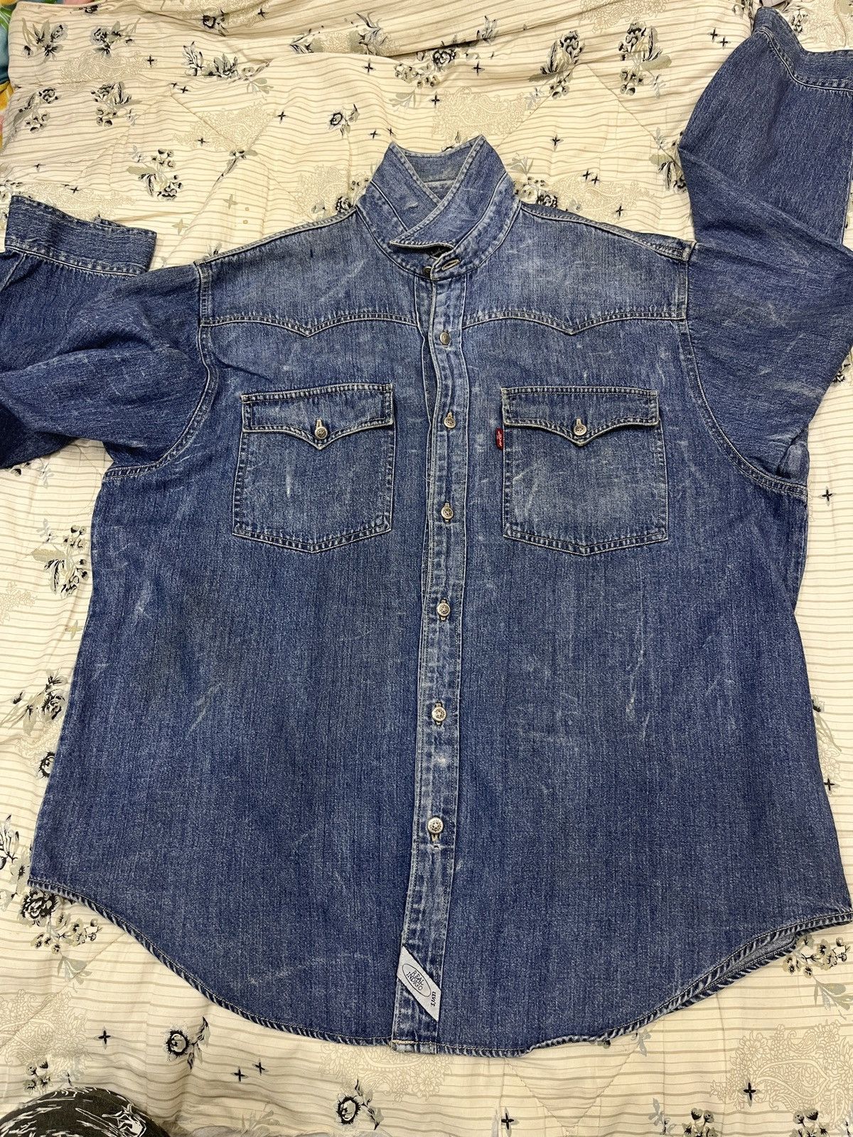 Levi's (Vvv). VINTAGE LEVIS RED TOP WOVEN TOPS DENIM SHIRTS Size US L / EU 52-54 / 3 - 11 Thumbnail