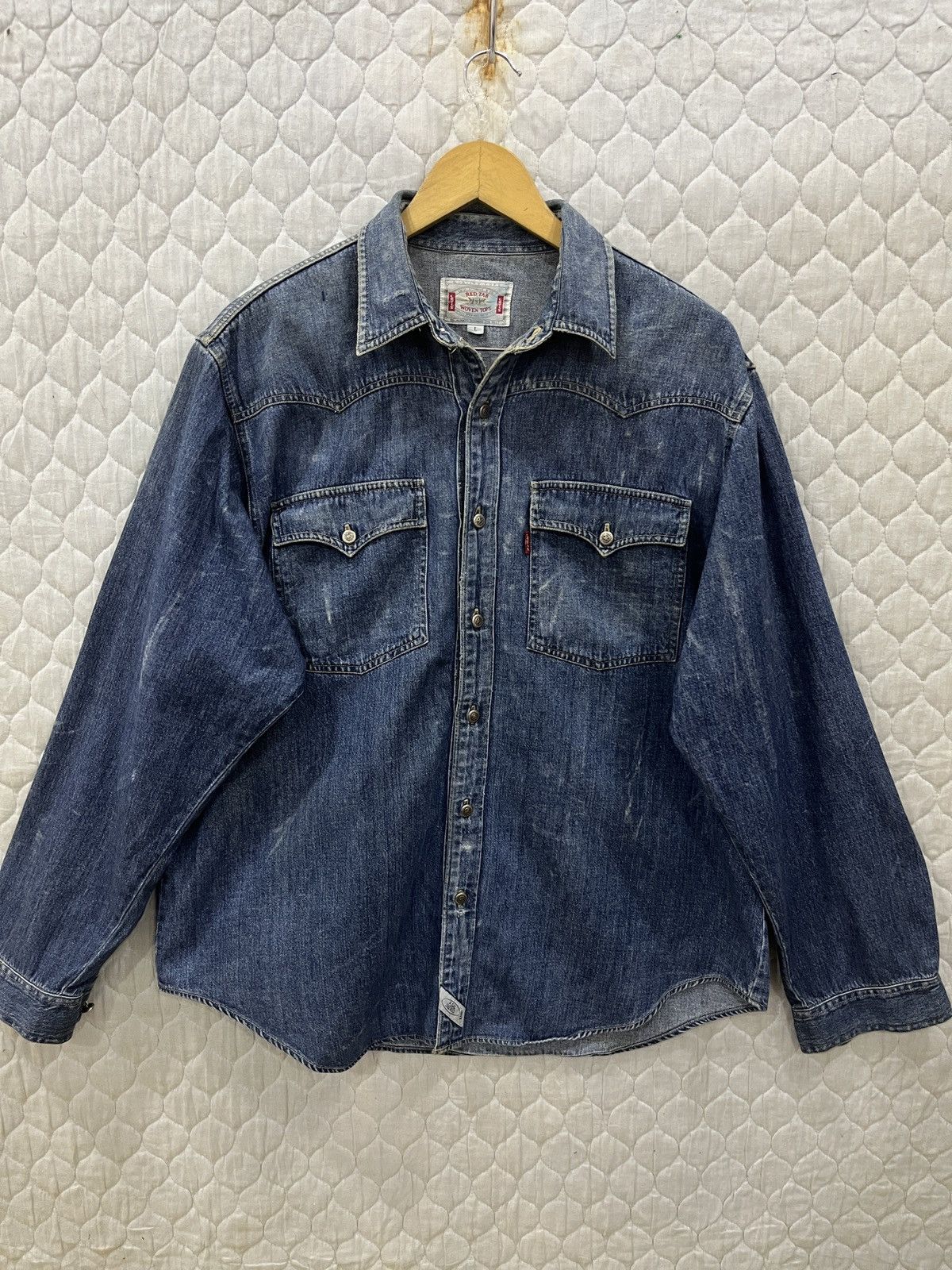 Levi's (Vvv). VINTAGE LEVIS RED TOP WOVEN TOPS DENIM SHIRTS Size US L / EU 52-54 / 3 - 1 Thumbnail