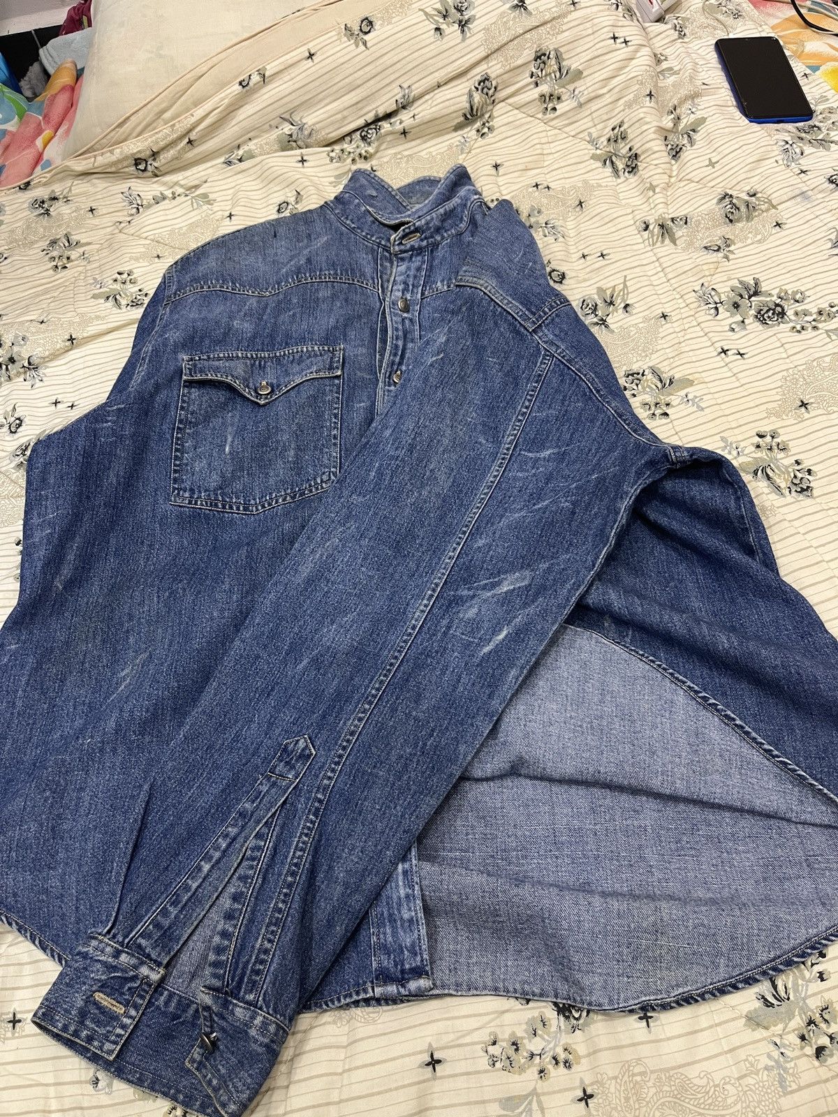 Levi's (Vvv). VINTAGE LEVIS RED TOP WOVEN TOPS DENIM SHIRTS Size US L / EU 52-54 / 3 - 14 Thumbnail