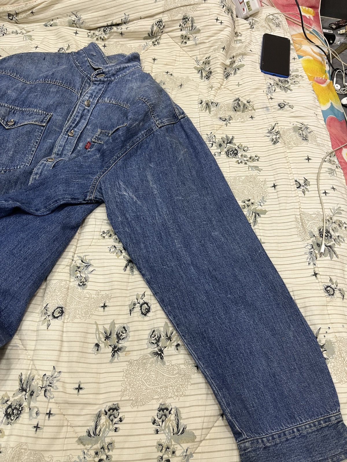 Levi's (Vvv). VINTAGE LEVIS RED TOP WOVEN TOPS DENIM SHIRTS Size US L / EU 52-54 / 3 - 13 Thumbnail