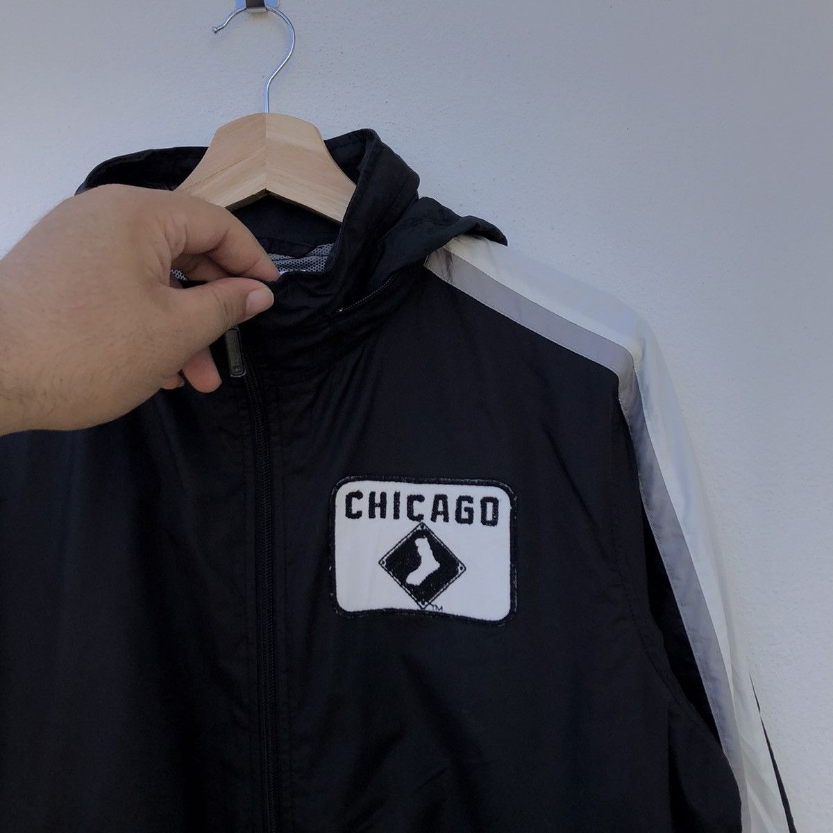 Japanese Brand MLB CHICAGO WHITE SOX BIG LOGO JACKET Size US L / EU 52-54 / 3 - 4 Thumbnail