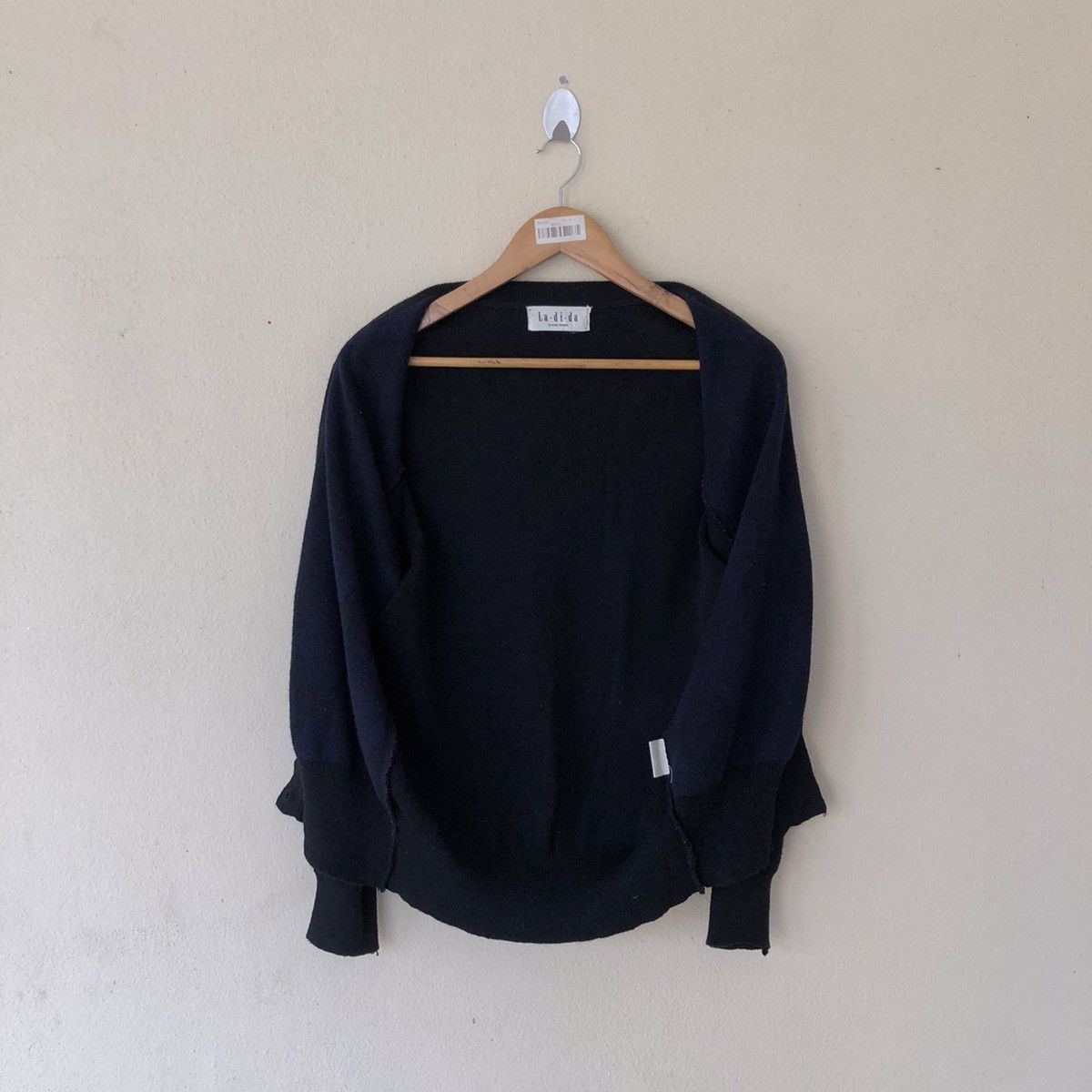 Japanese Brand BUTTON LIGHT CARDIGAN LA-DI-DA Size US M / EU 48-50 / 2 - 9 Thumbnail