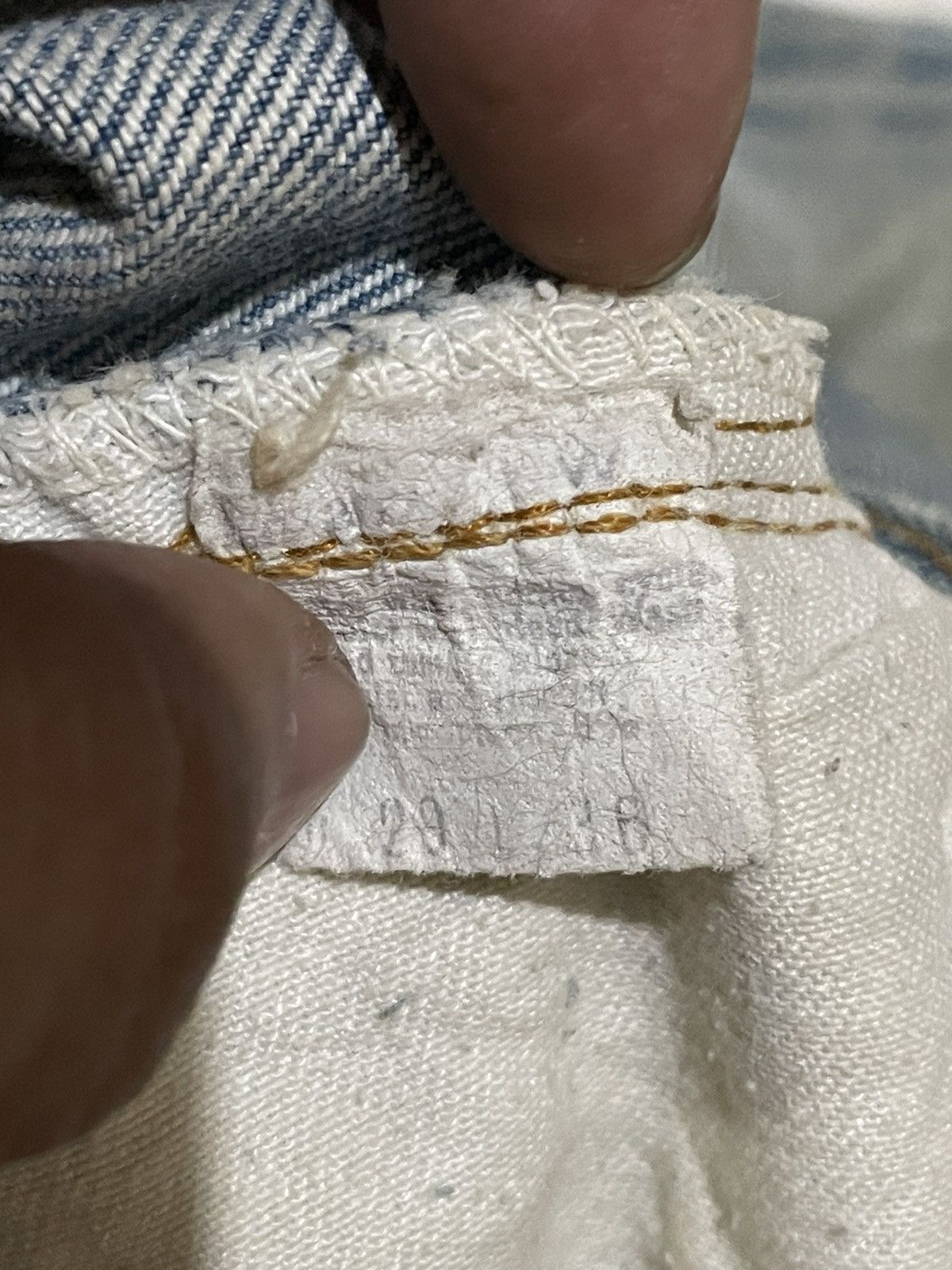 Levi's Vintage 1980 Levis 501 e Selvedge Distresed Denim Size US 28 / EU 44 - 17 Thumbnail