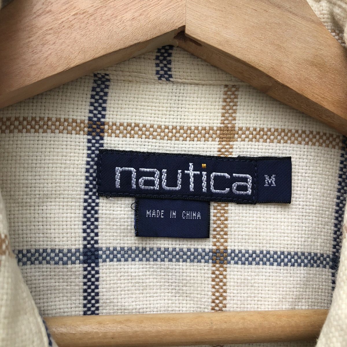 Japanese Brand NAUTICA SHIRT BUTTON UPS TARTAN DESIGN Size US M / EU 48-50 / 2 - 9 Thumbnail