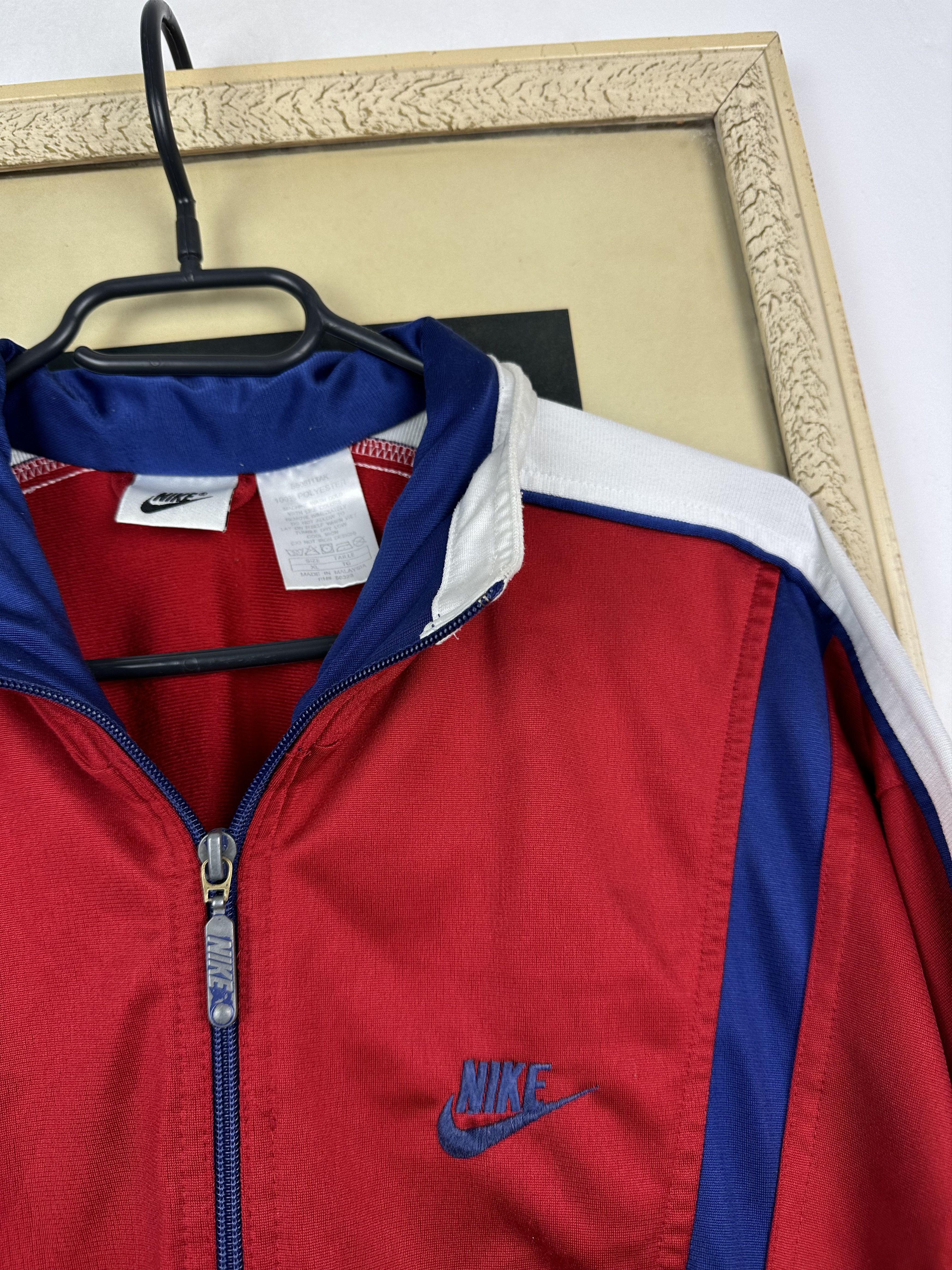 Nike Vintage Nike Jacket Track Top Rare Hype Y2k Swoosh Size US XL / EU 56 / 4 - 3 Thumbnail