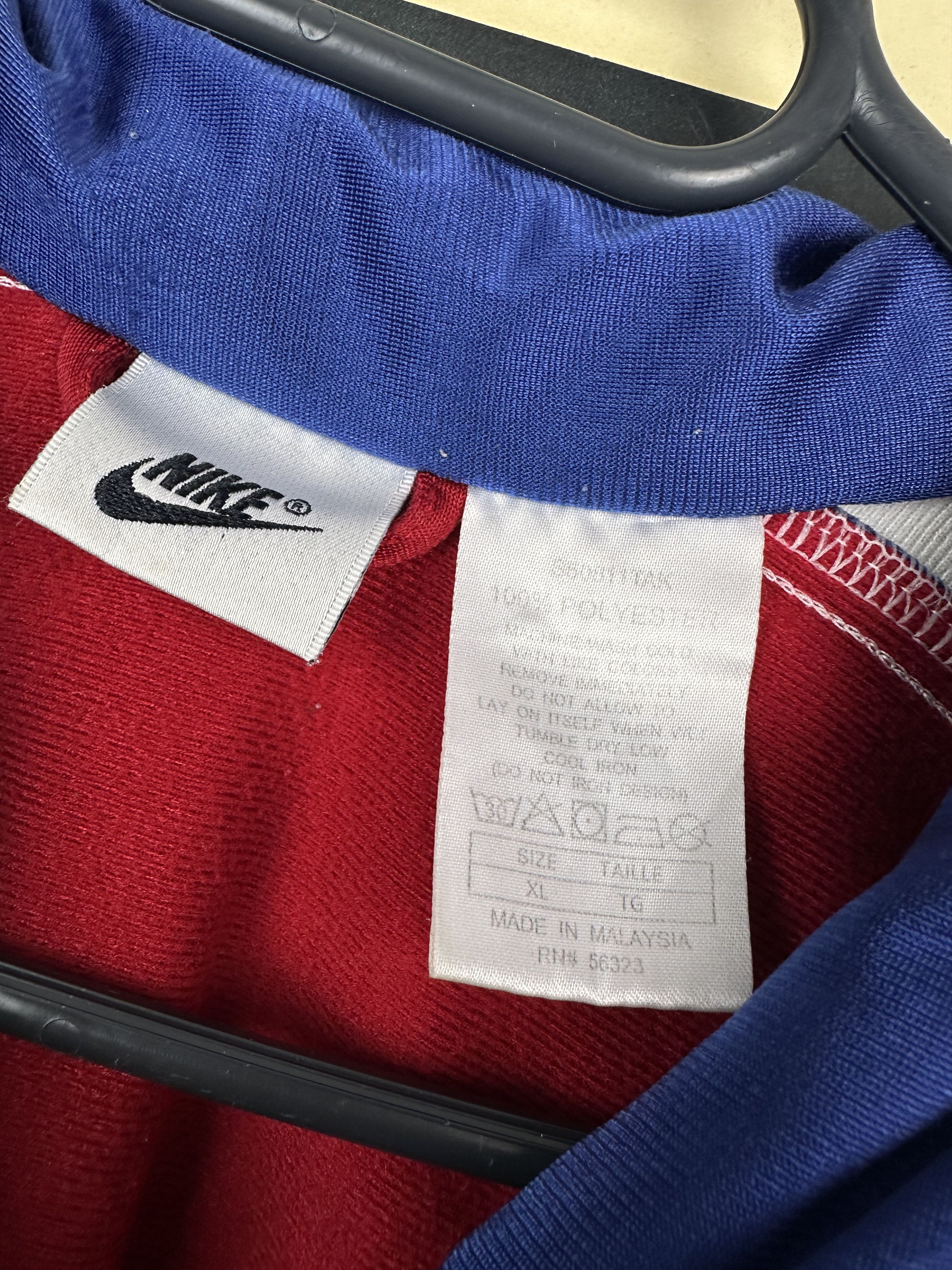 Nike Vintage Nike Jacket Track Top Rare Hype Y2k Swoosh Size US XL / EU 56 / 4 - 5 Thumbnail