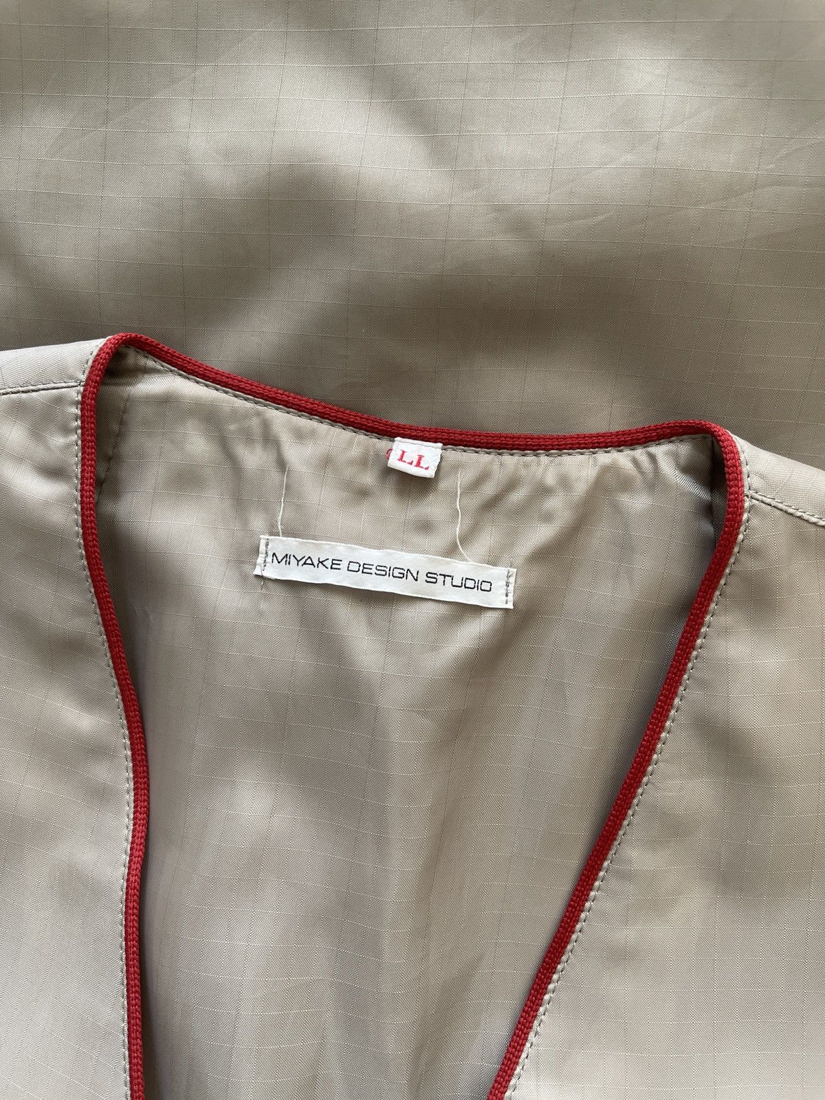 Issey Miyake 1980s SAMPLE ❗️Issey Miyake Design Studio Nylon Vest Size US L / EU 52-54 / 3 - 11 Thumbnail