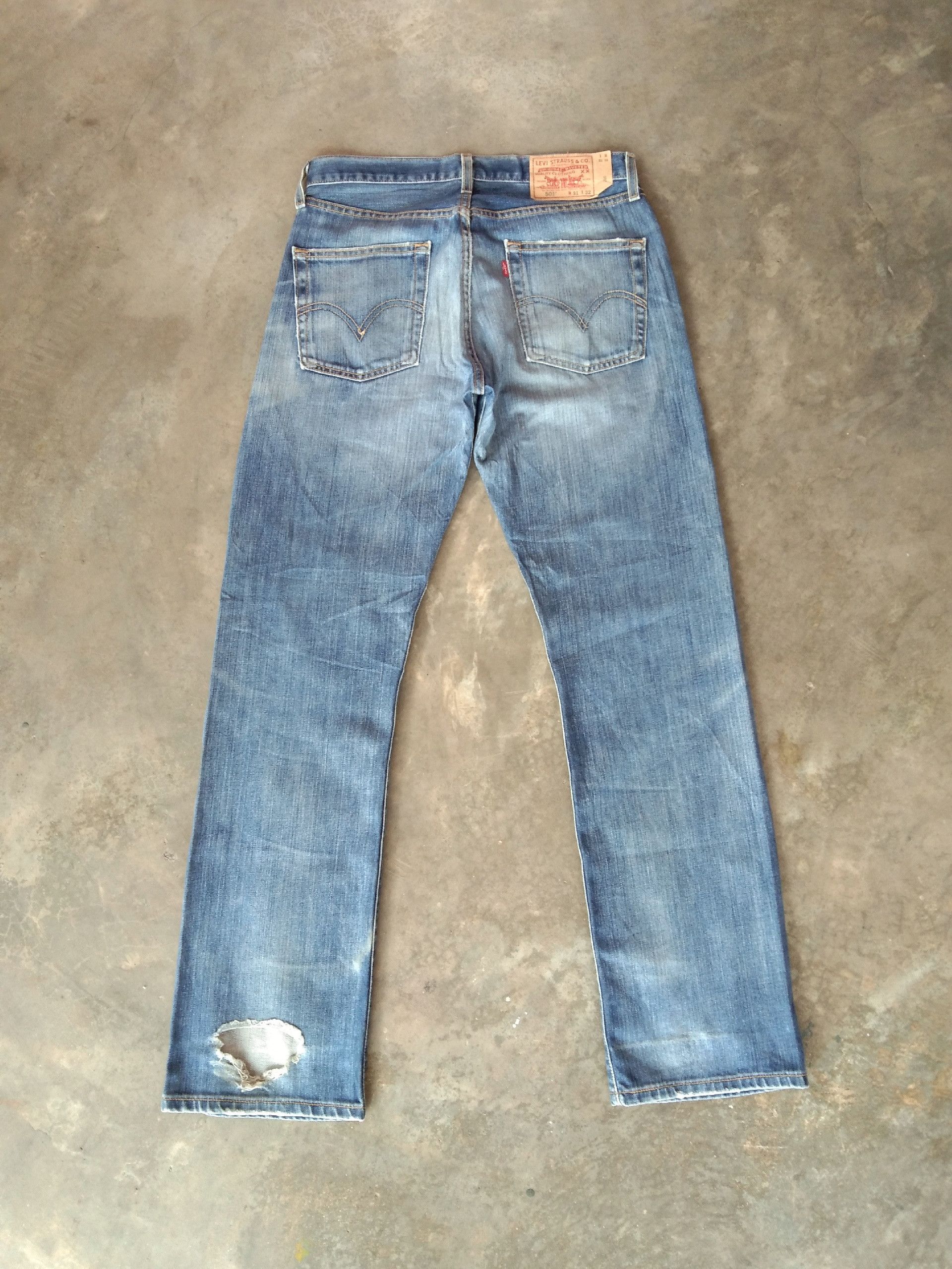 Levi's Vintage Levi's 501 Rusty Wash Distressed Jeans 31x32 Size US 31 - 2 Thumbnail