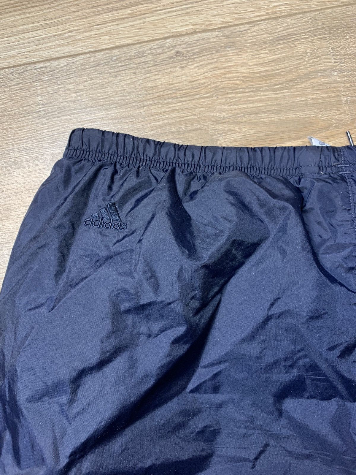 Adidas × Vintage Vintage Y2K Navy Blue Adidas Nylon Trackpants Size US 36 / EU 52 - 17 Thumbnail