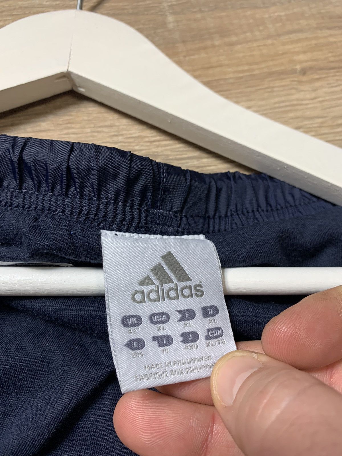 Adidas × Vintage Vintage Y2K Navy Blue Adidas Nylon Trackpants Size US 36 / EU 52 - 9 Thumbnail