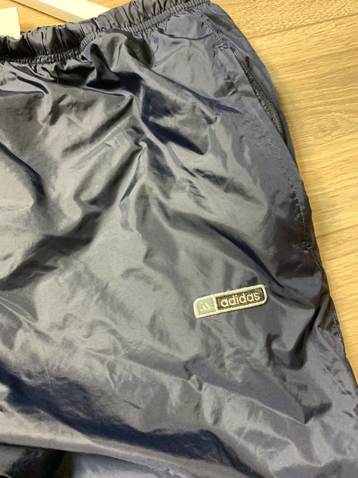 Adidas × Vintage Vintage Y2K Navy Blue Adidas Nylon Trackpants Size US 36 / EU 52 - 8 Thumbnail