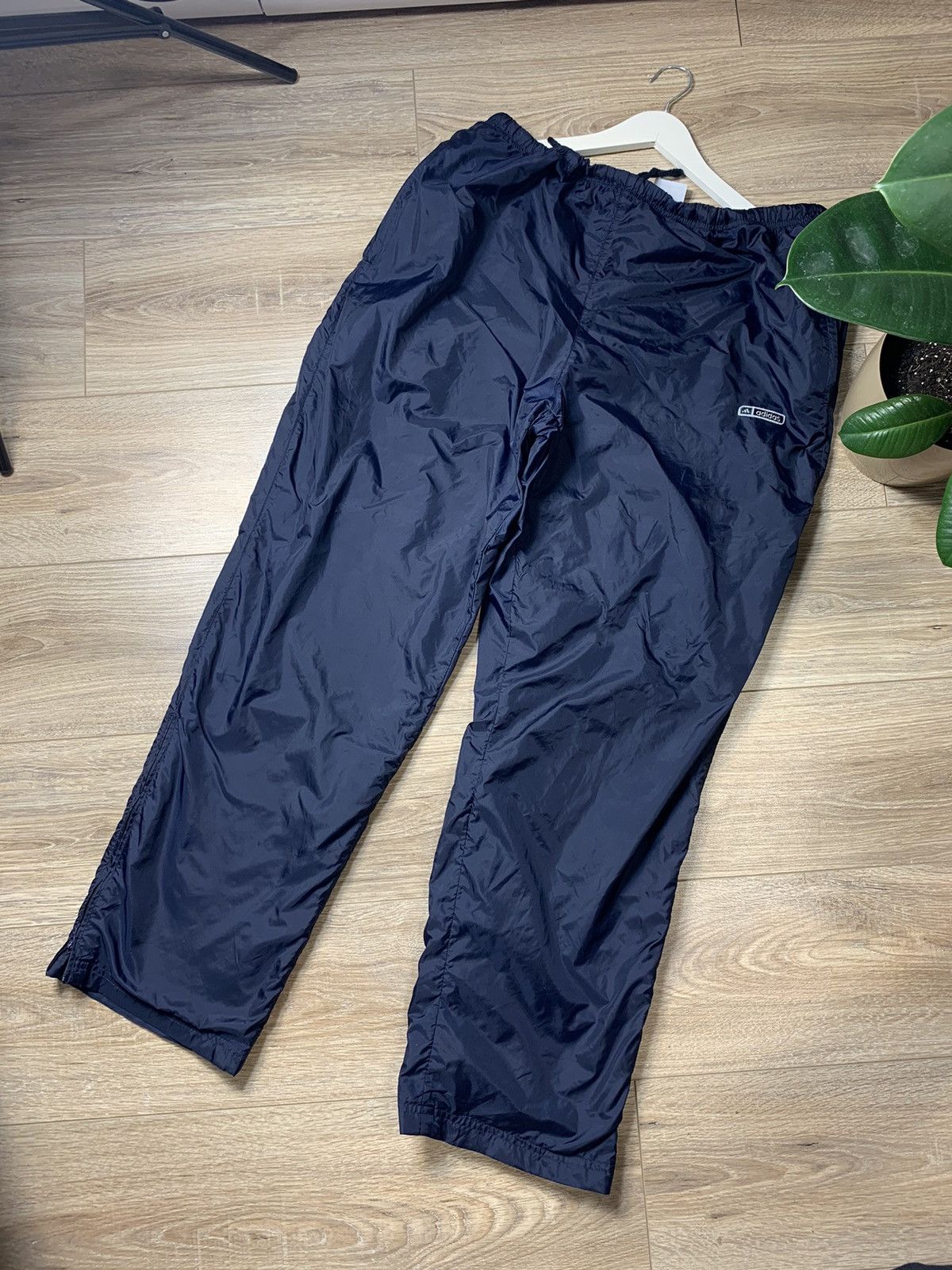 Adidas × Vintage Vintage Y2K Navy Blue Adidas Nylon Trackpants Size US 36 / EU 52 - 1 Thumbnail