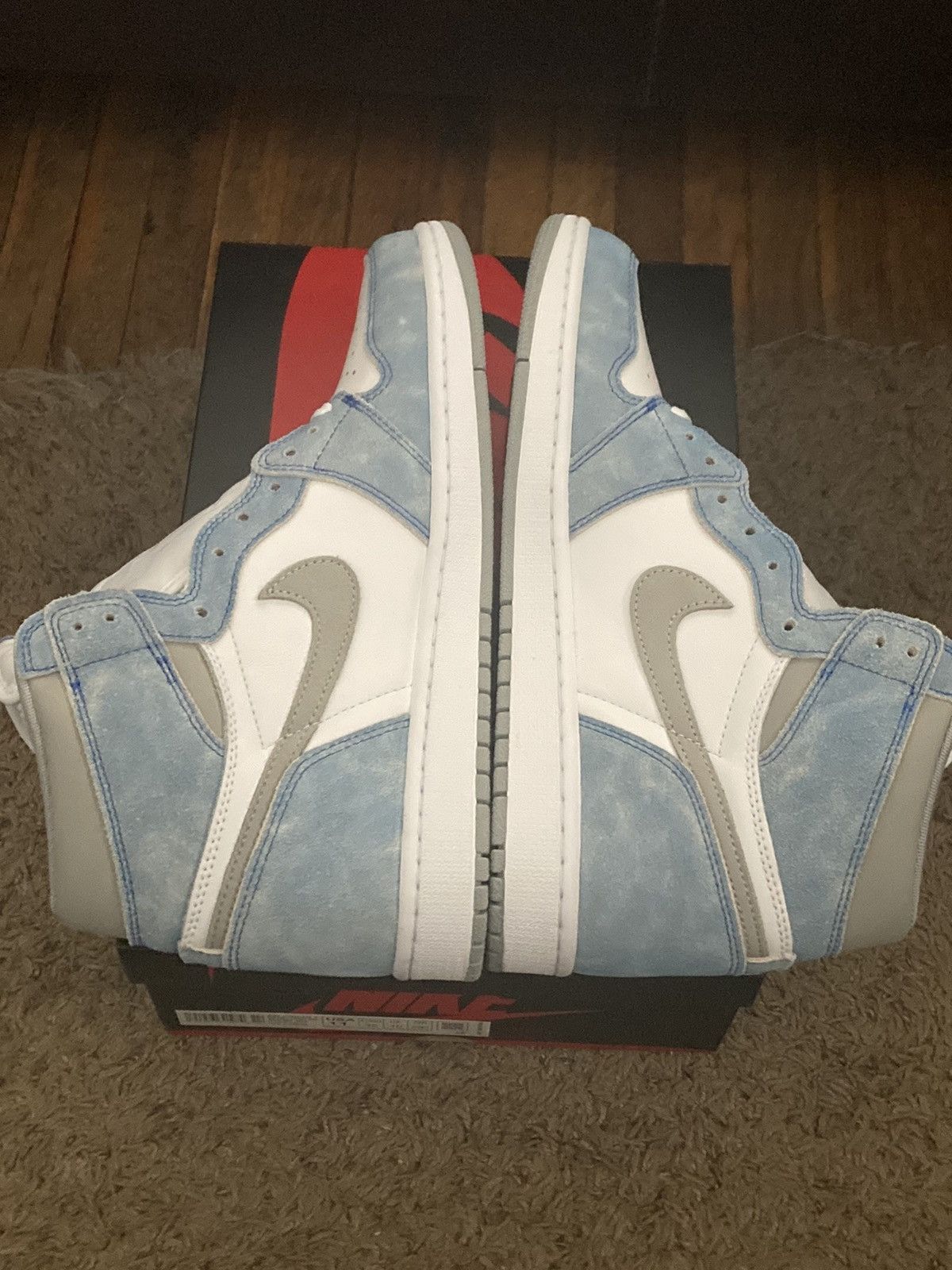 Jordan Brand × Nike Air Jordan 1 Hyper Royal Size 11 Size US 11 / EU 44 - 7 Thumbnail