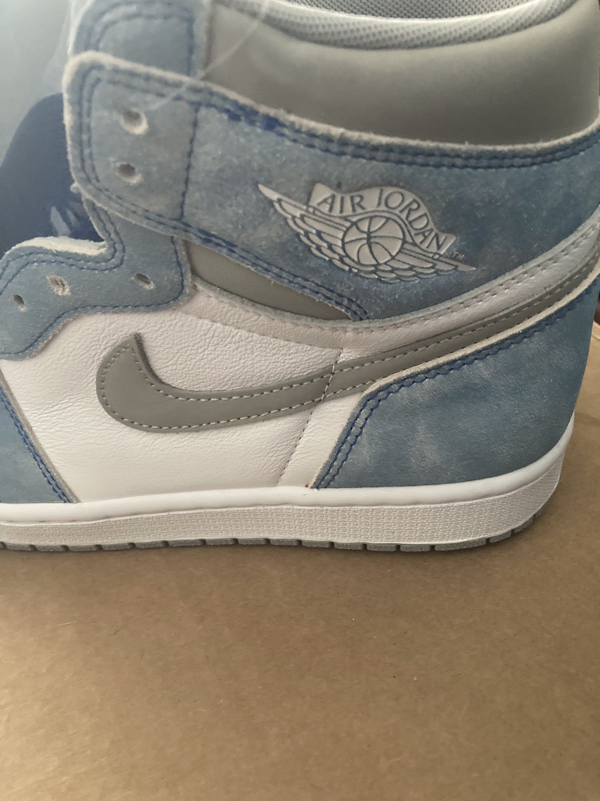Jordan Brand × Nike Air Jordan 1 Hyper Royal Size 11 Size US 11 / EU 44 - 11 Thumbnail