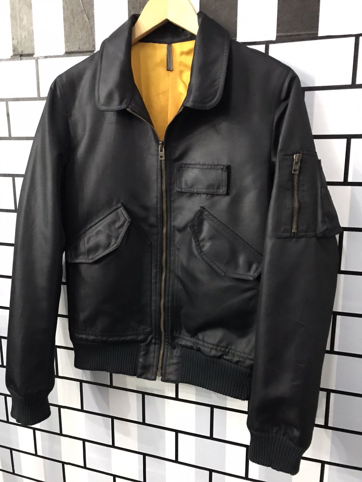 Dior × Hedi Slimane SS06 Dior Homme Hedi Slimane Ma-1 Bomber Jacket Size M / US 6-8 / IT 42-44 - 2 Thumbnail