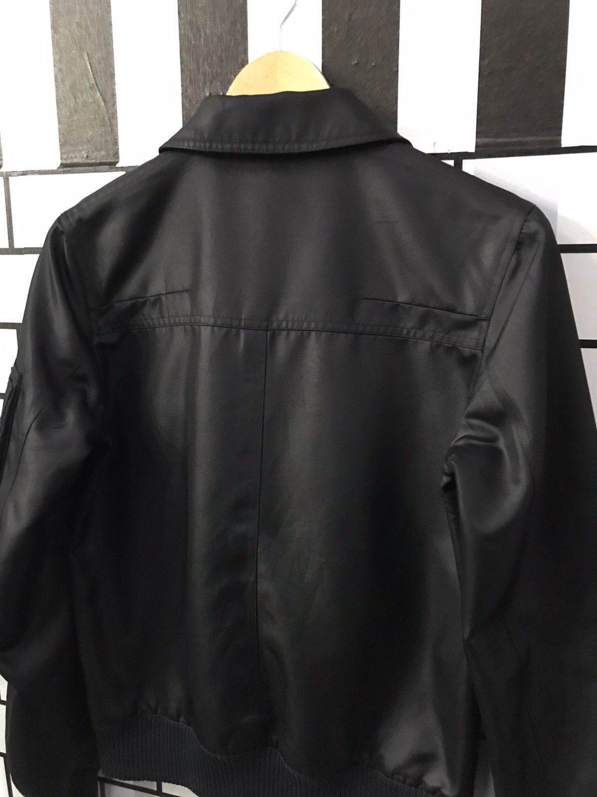 Dior × Hedi Slimane SS06 Dior Homme Hedi Slimane Ma-1 Bomber Jacket Size M / US 6-8 / IT 42-44 - 10 Thumbnail