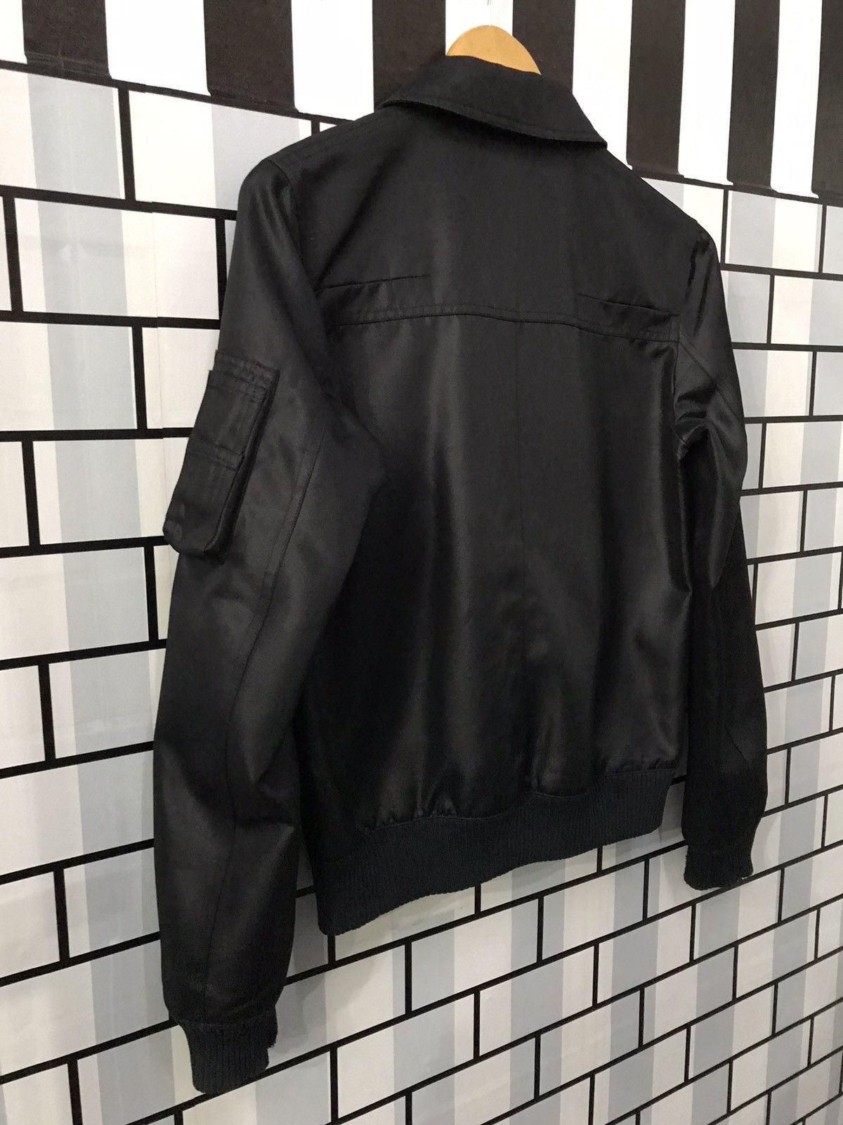 Dior × Hedi Slimane SS06 Dior Homme Hedi Slimane Ma-1 Bomber Jacket Size M / US 6-8 / IT 42-44 - 9 Thumbnail