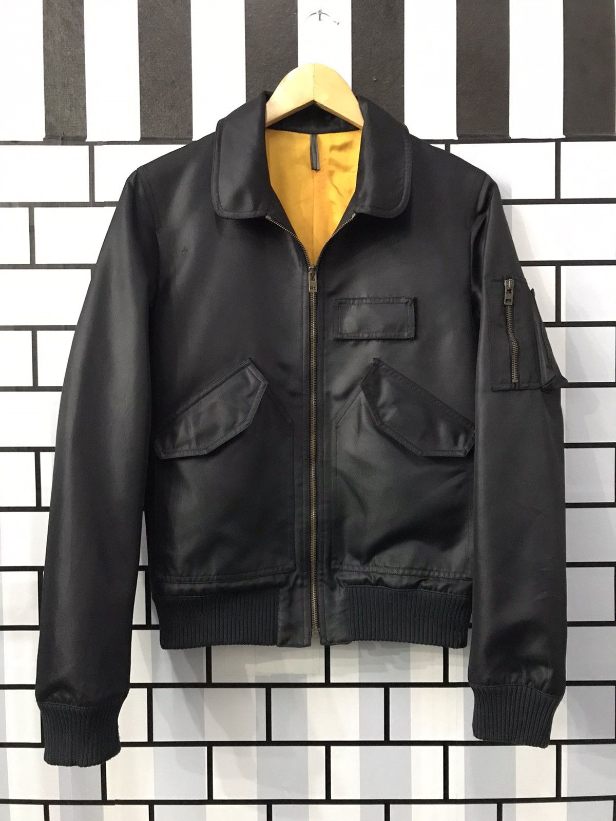 Dior × Hedi Slimane SS06 Dior Homme Hedi Slimane Ma-1 Bomber Jacket Size M / US 6-8 / IT 42-44 - 1 Thumbnail