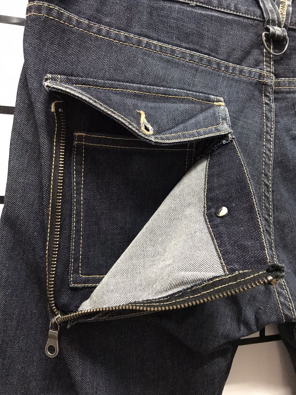 Japanese Brand × PPFM PPFM JAPAN MULTIPOCKET CURVE LEG BONDAGE DENIM PANTS Size US 34 / EU 50 - 16 Thumbnail