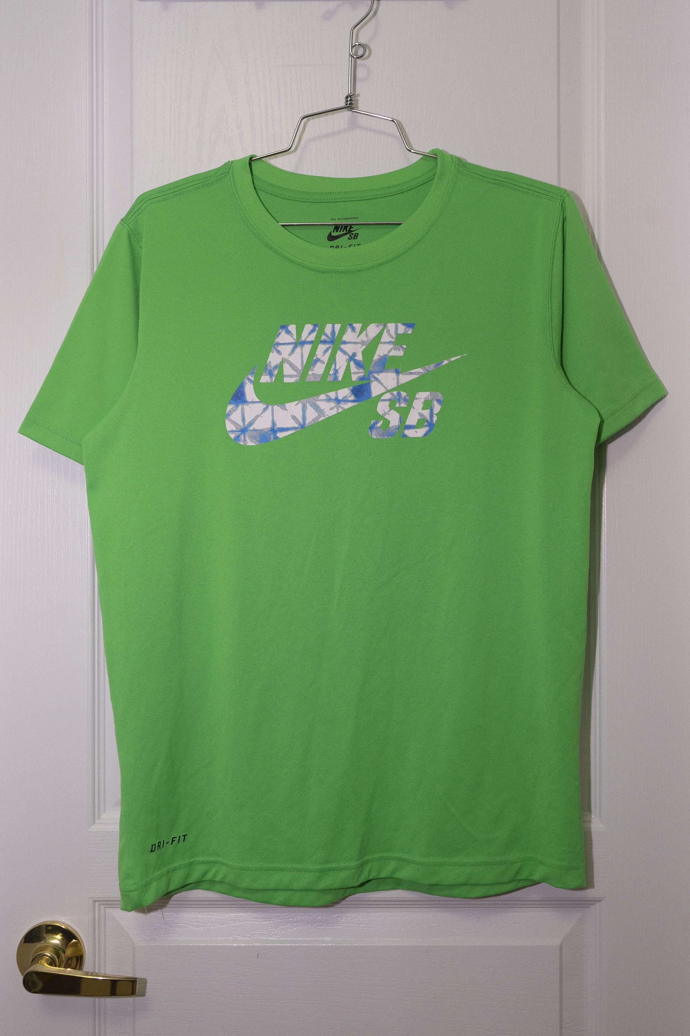 Nike sb tie dye shirt sale
