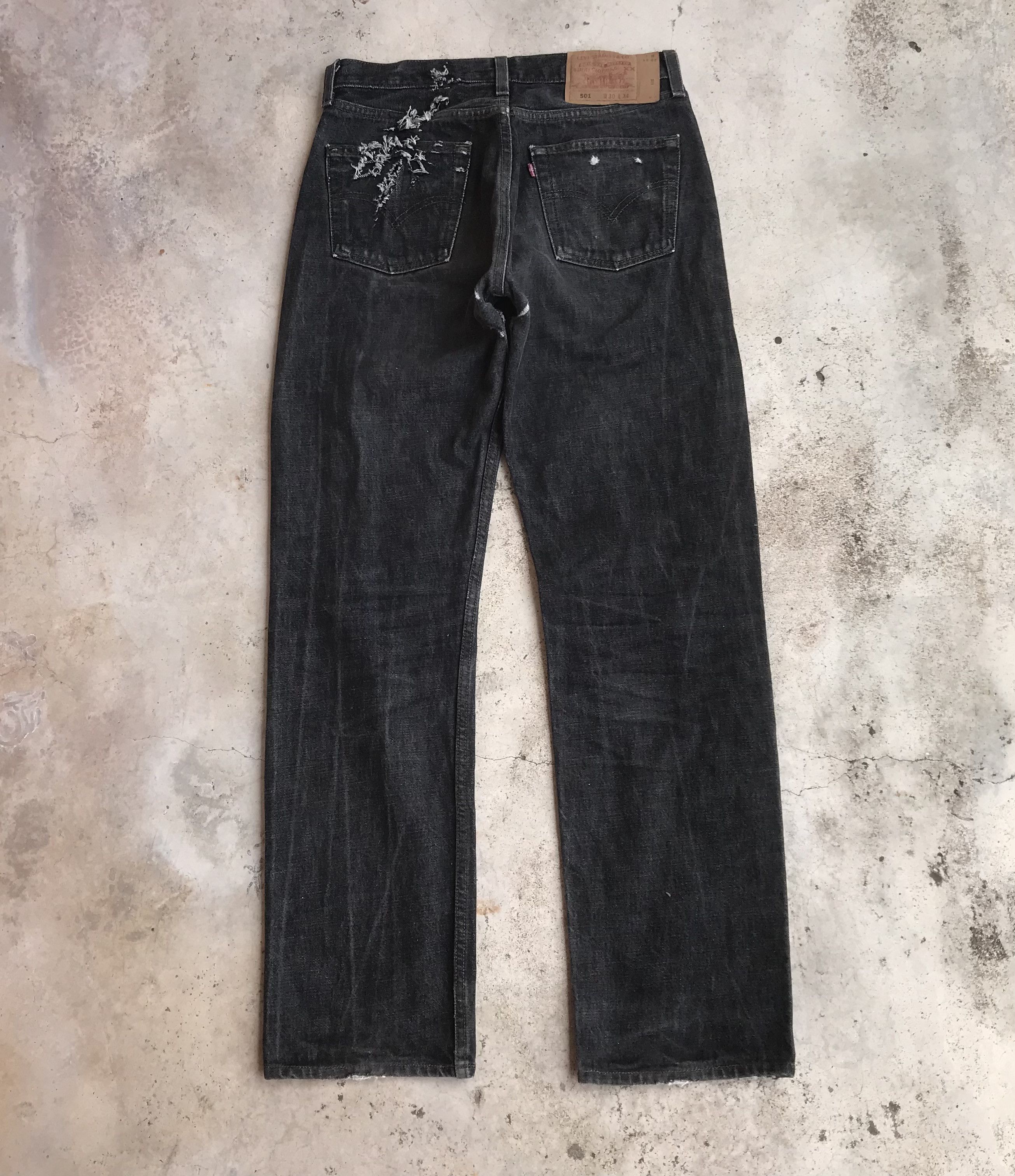 Levi's Vintage Levis 501 tiger-claw ripped faded black distressed Size US 29 - 3 Thumbnail