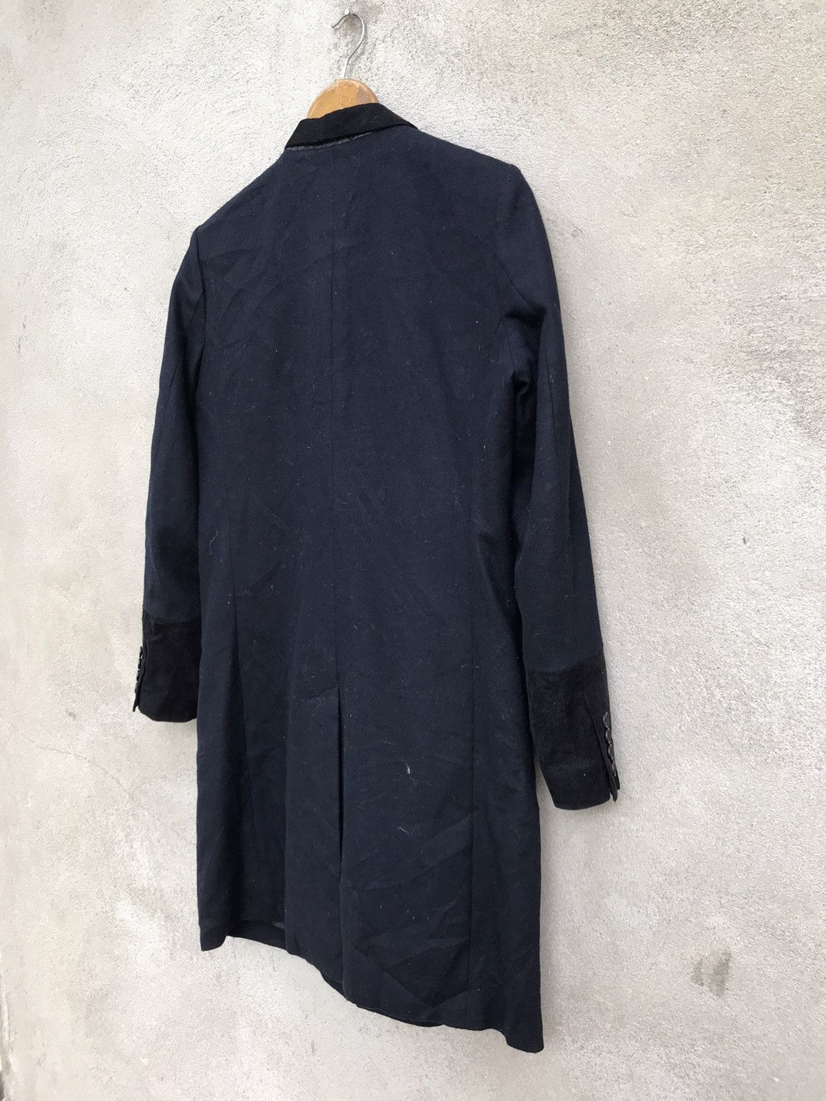 Jun Takahashi × Undercover × Uniqlo HEAT🔥 RARE UNIQLO UNDERCOVER BY JUN TAKAHASHI LONG JACKET Size US S / EU 44-46 / 1 - 9 Thumbnail